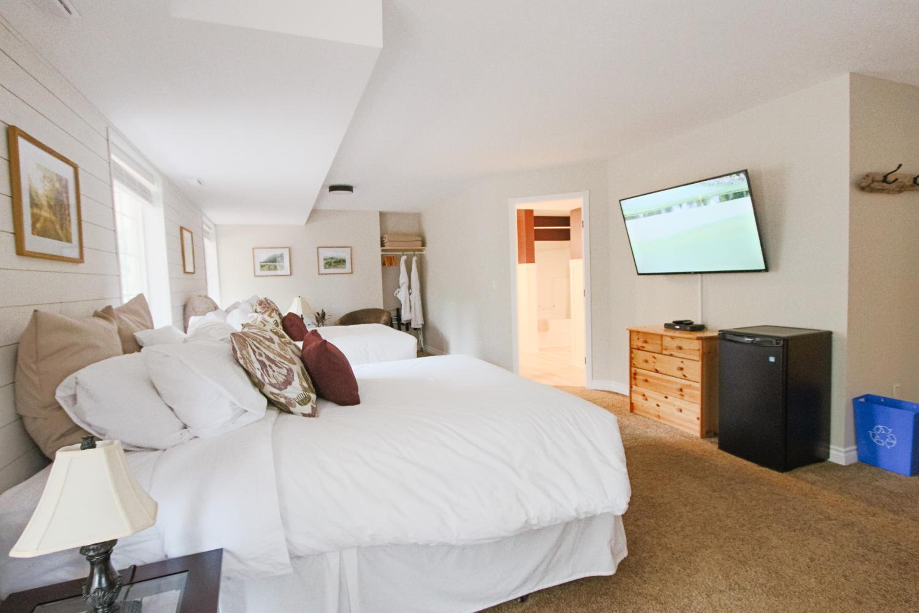 Queen Room with Garden View photo 2