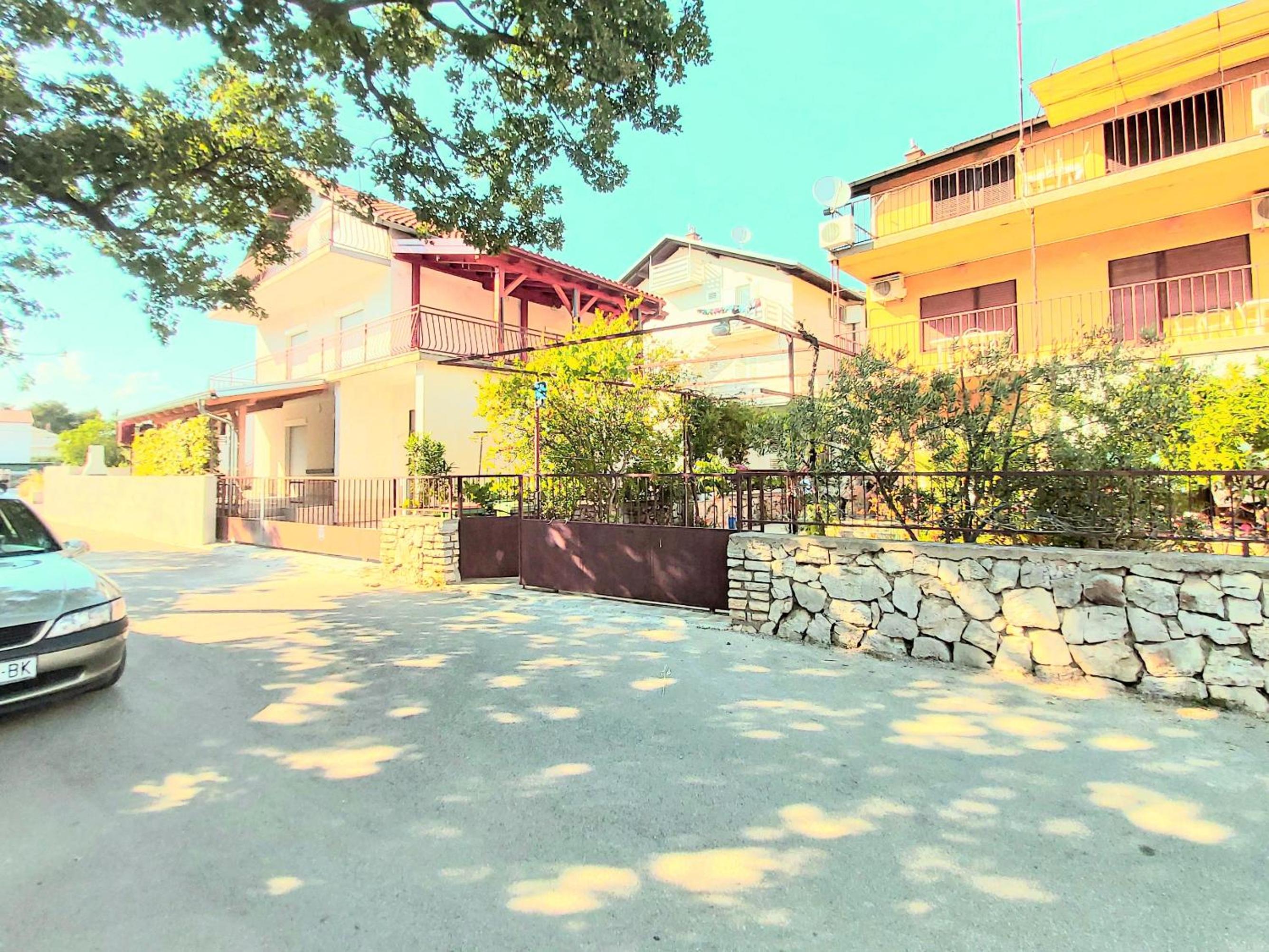Apartment with Garden View - Photo 19