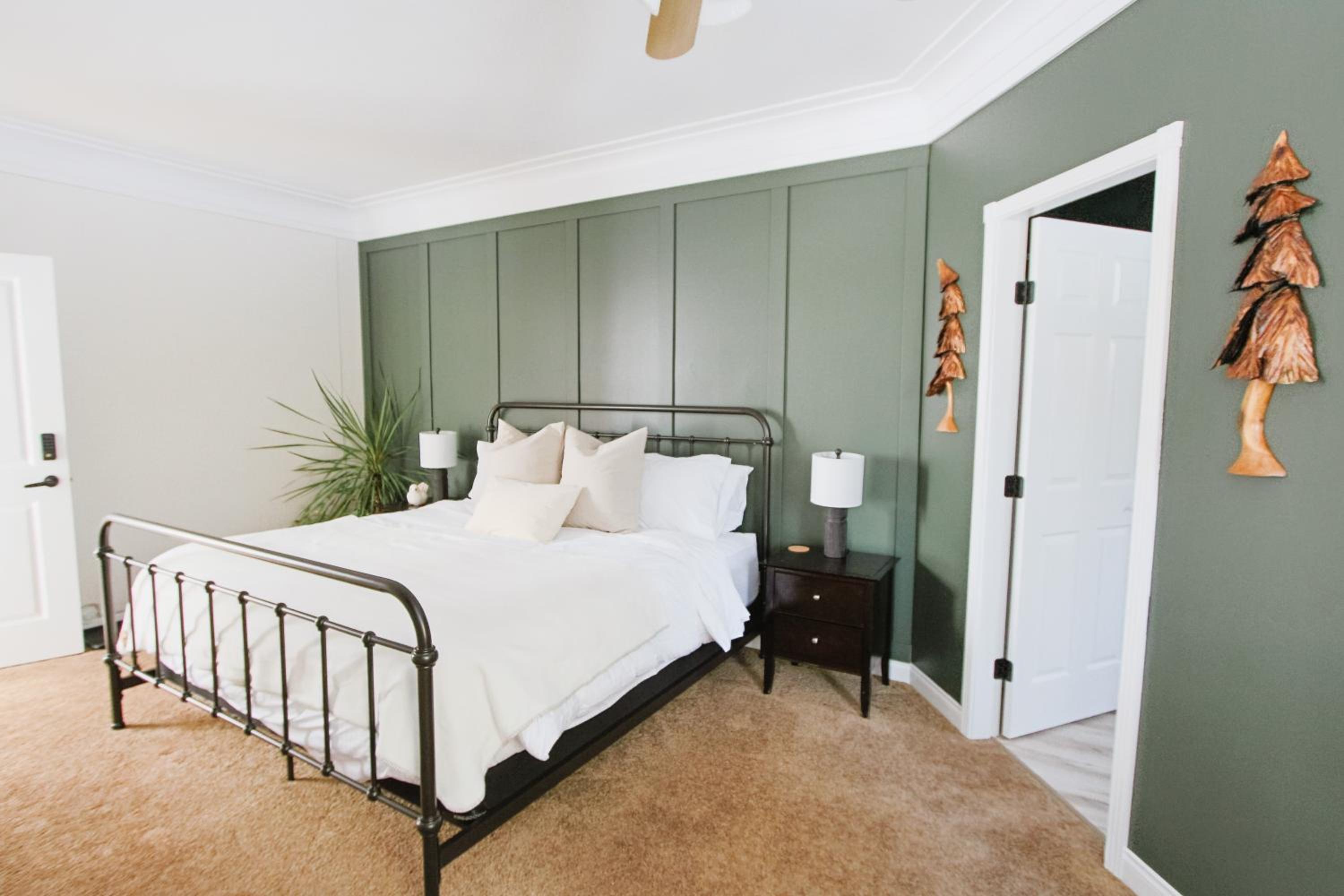 Deluxe King Room photo 2