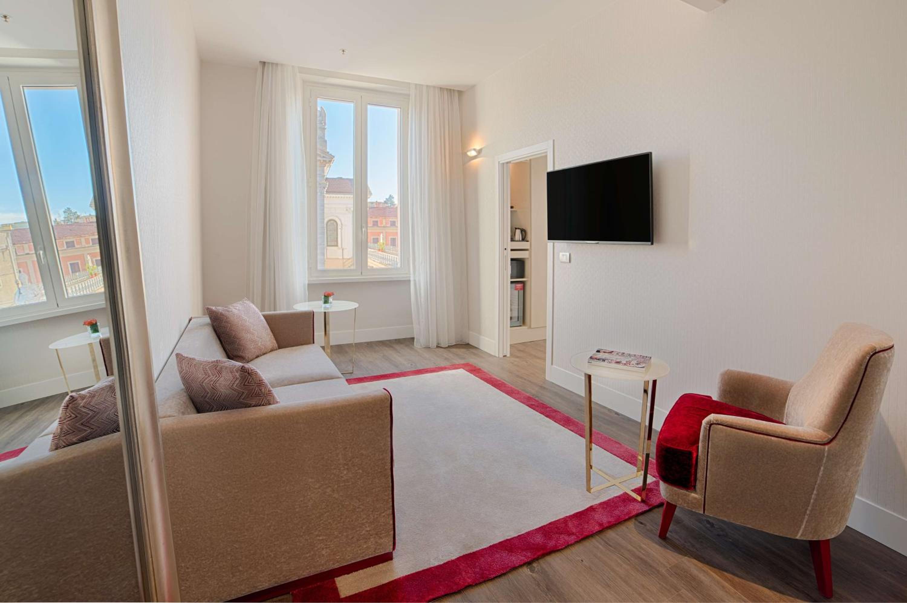 Suite (Non Smoking)