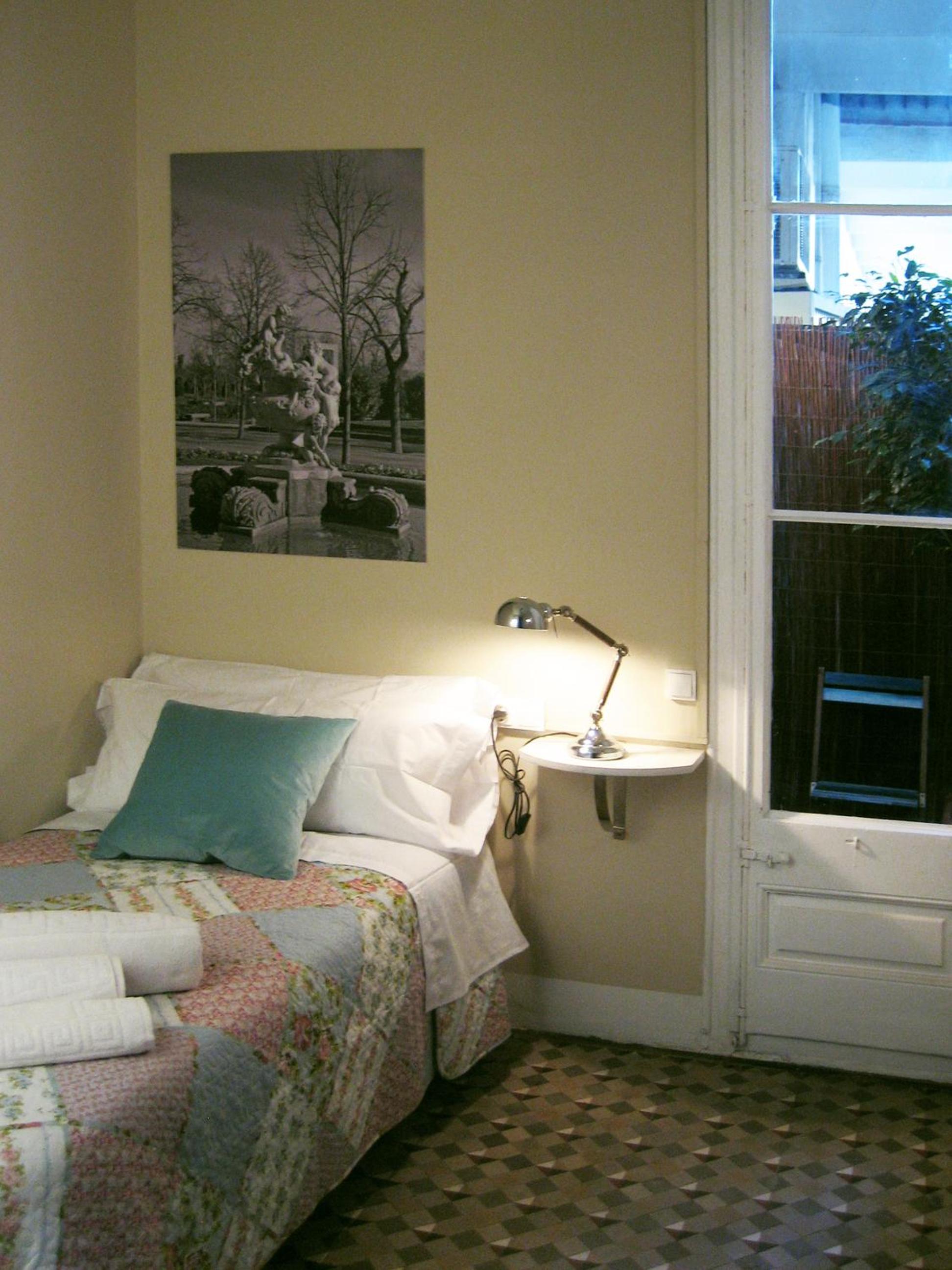 Single Room photo 2