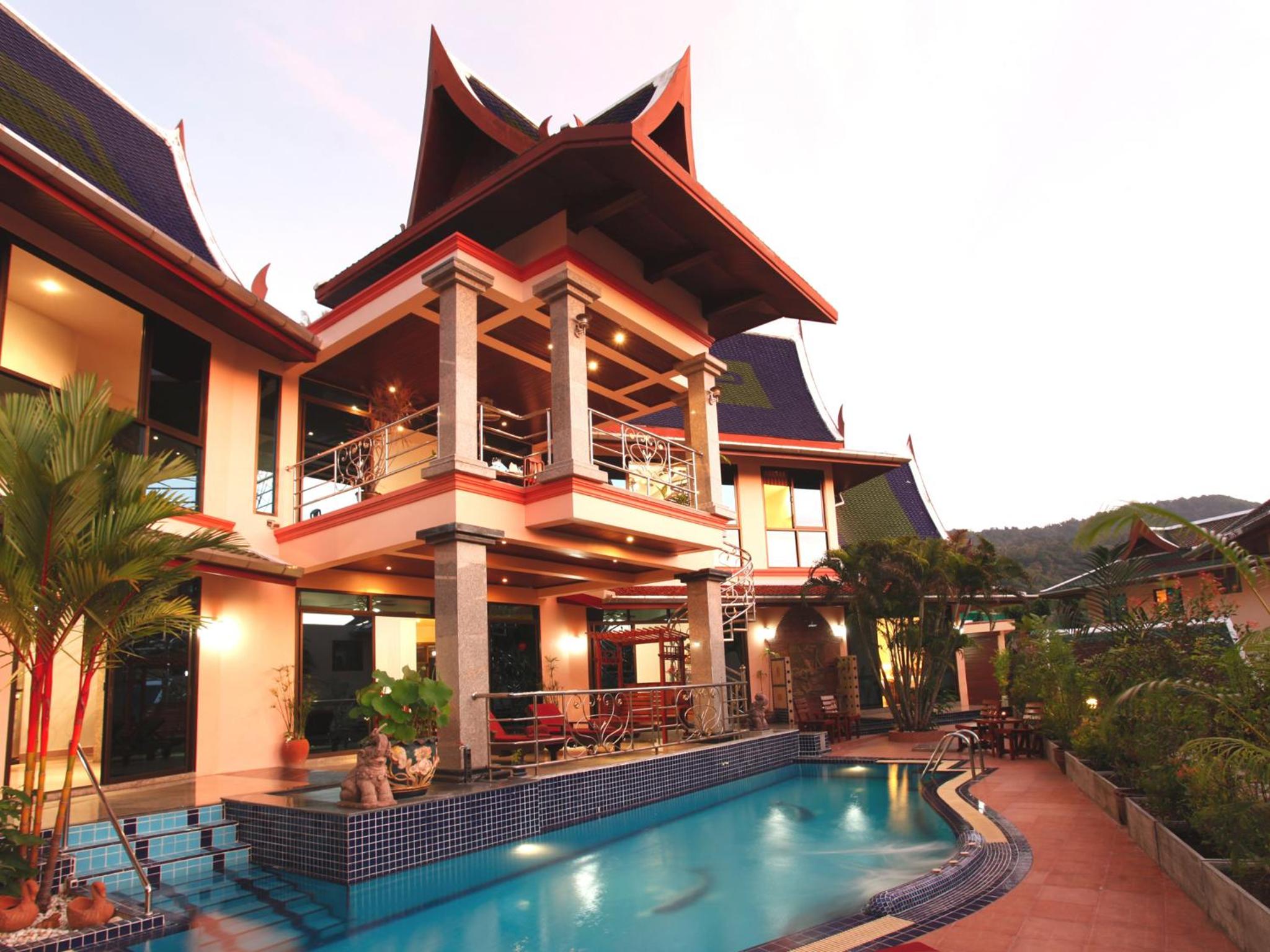 Four-Bedroom Thai Style Luxury Villa with Private Pool photo 2
