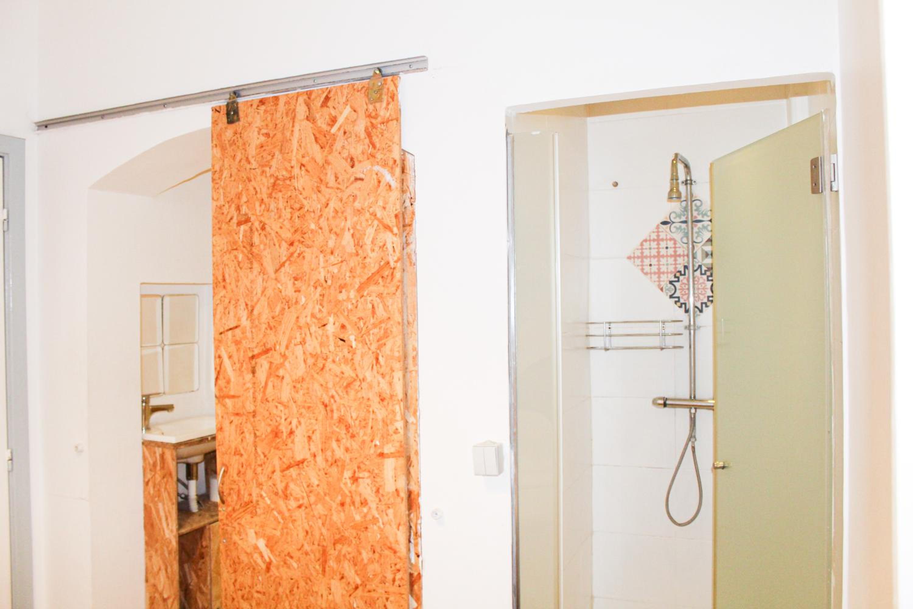 Double Room - Photo 5