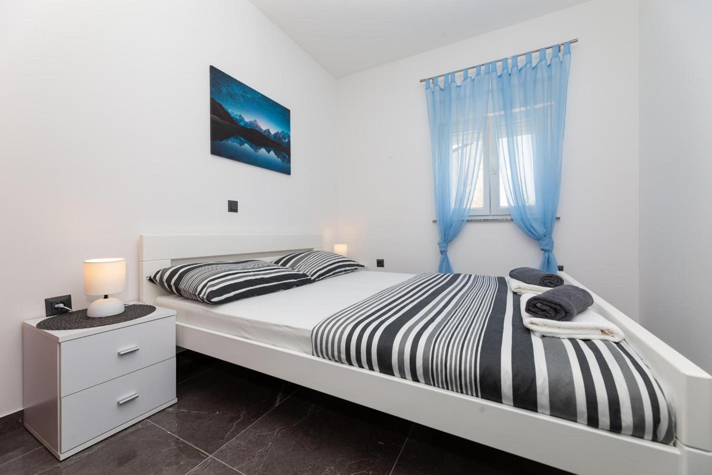 Three-Bedroom Vacation Home  photo 3