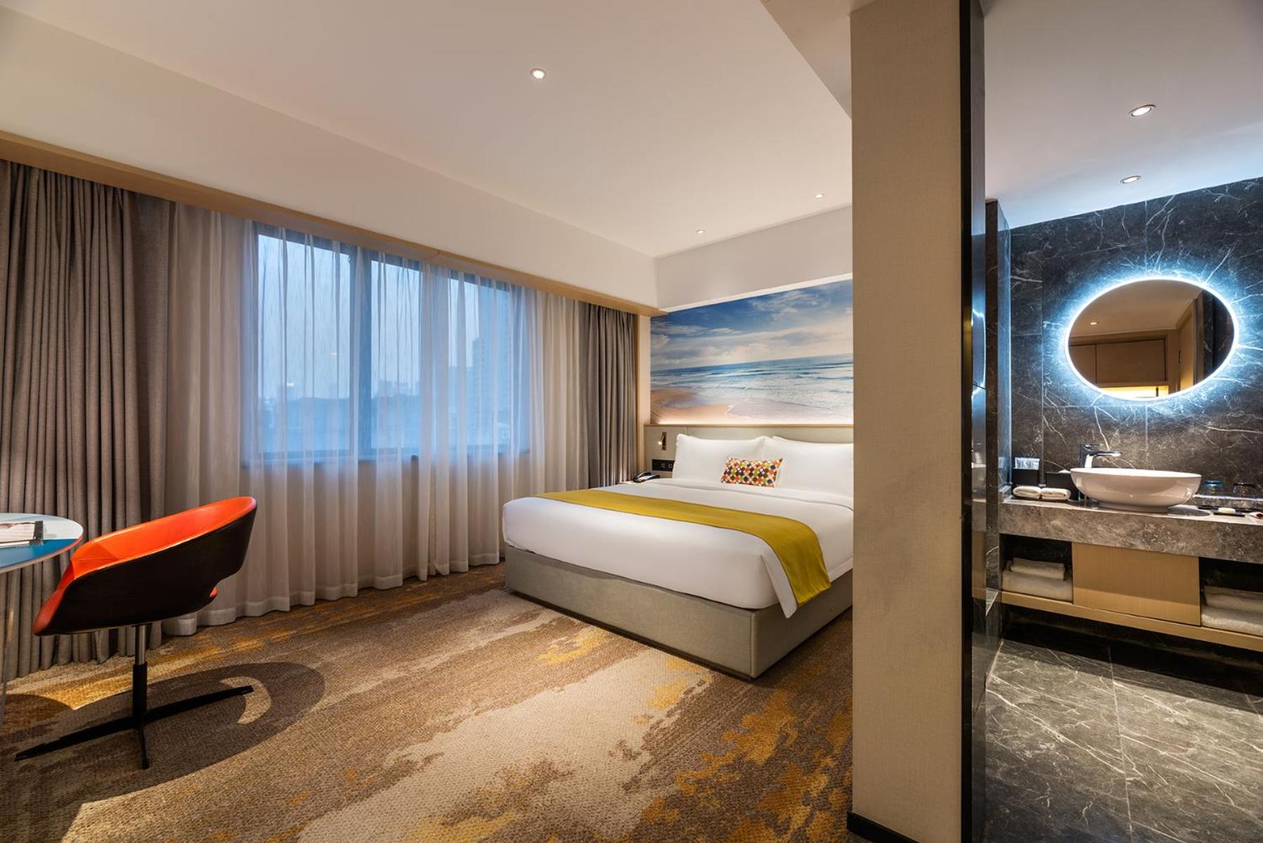 Superior King Room