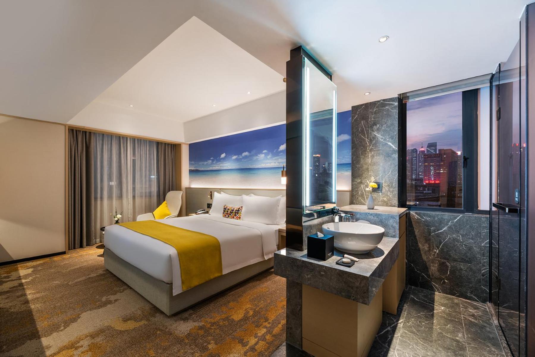 Executive Suite - Photo 4