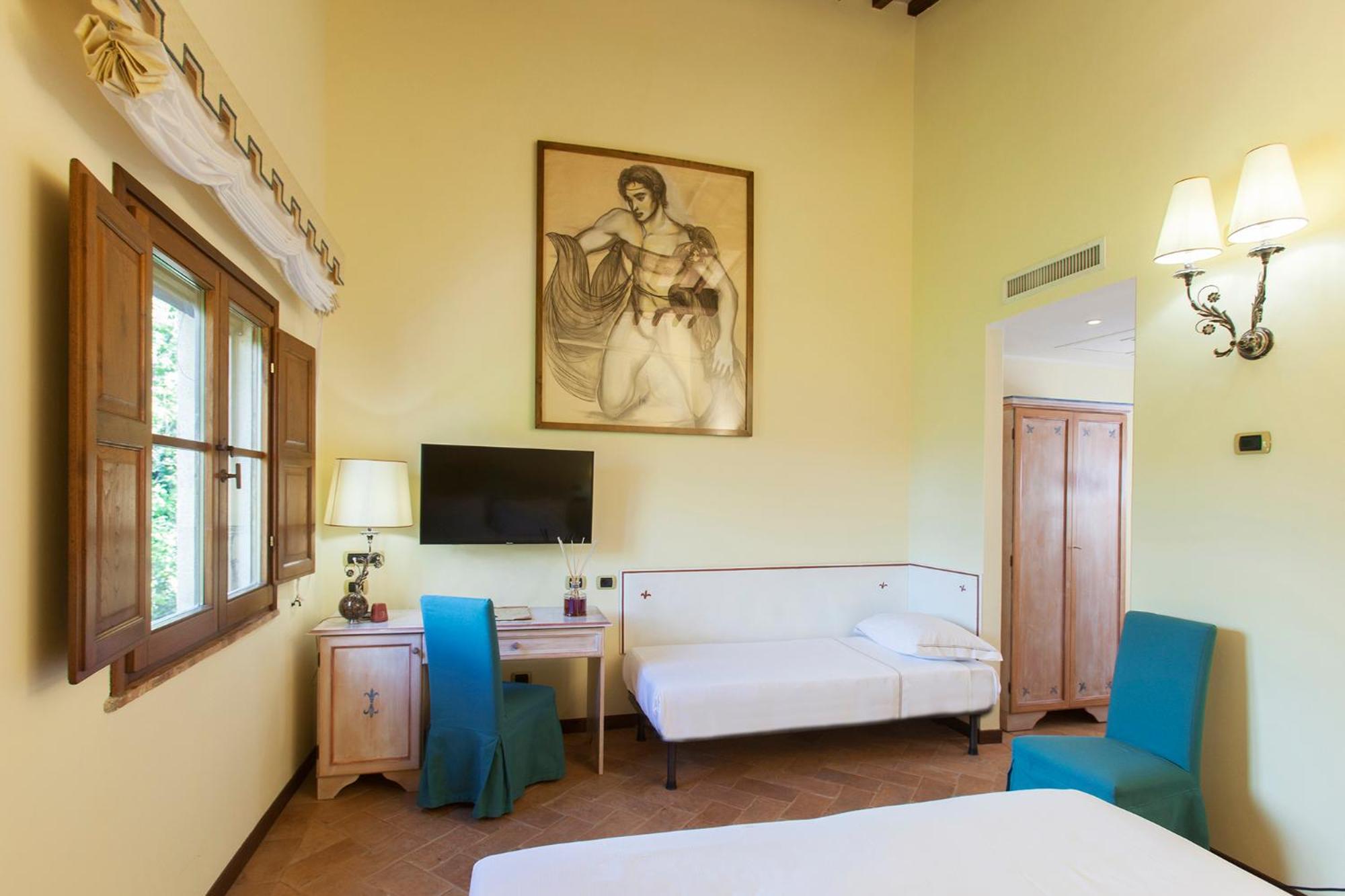 Standard Triple Room - Photo 3