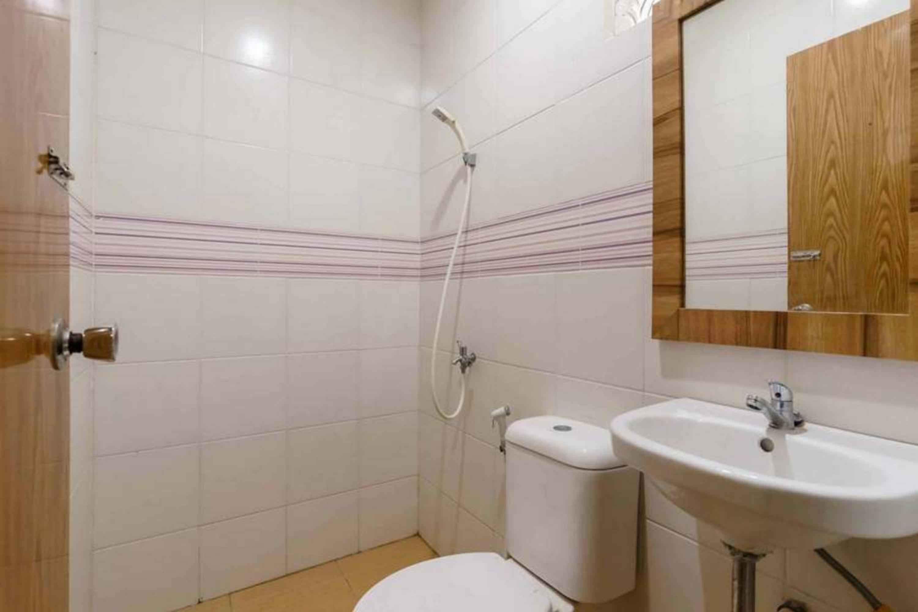 Double Room - Photo 10