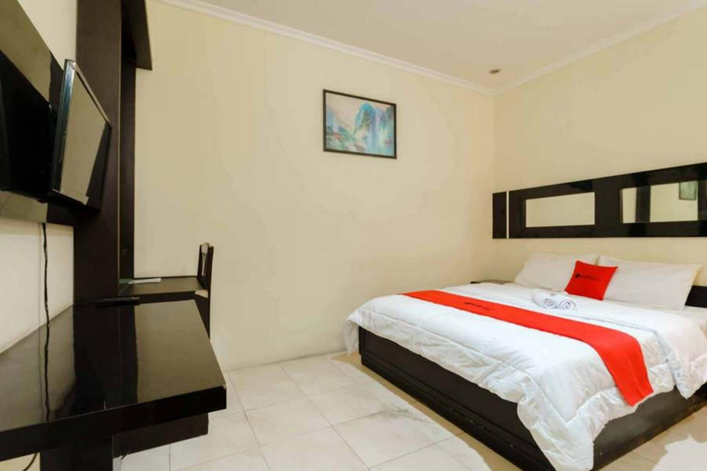Double Room - Photo 6