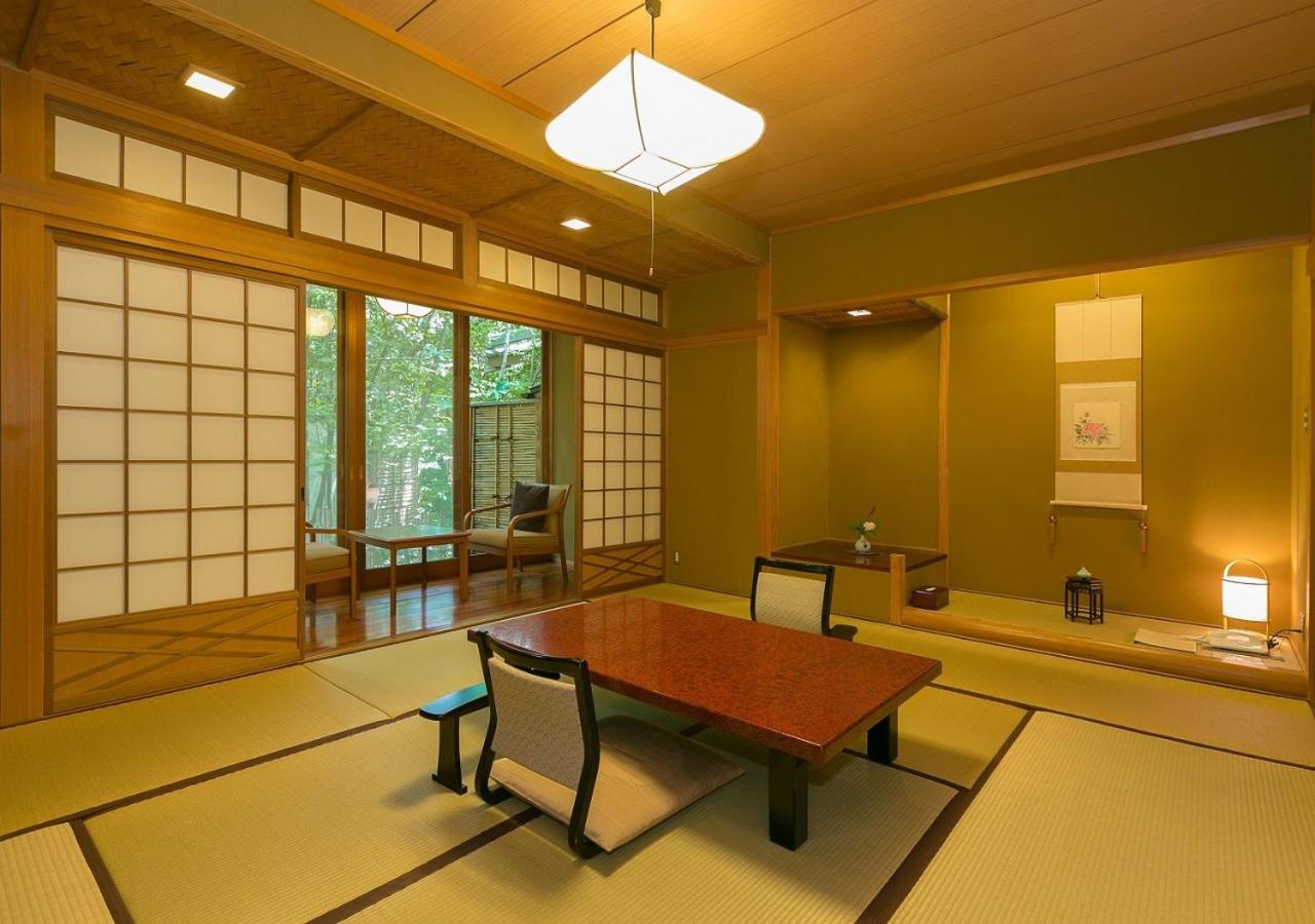 Japanese-Style Room with Bathroom - Photo 1
