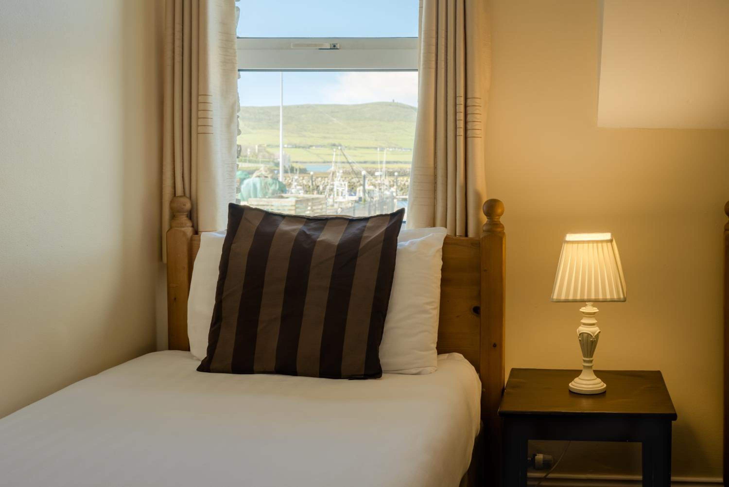 Deluxe Double Room with Sea View photo 2