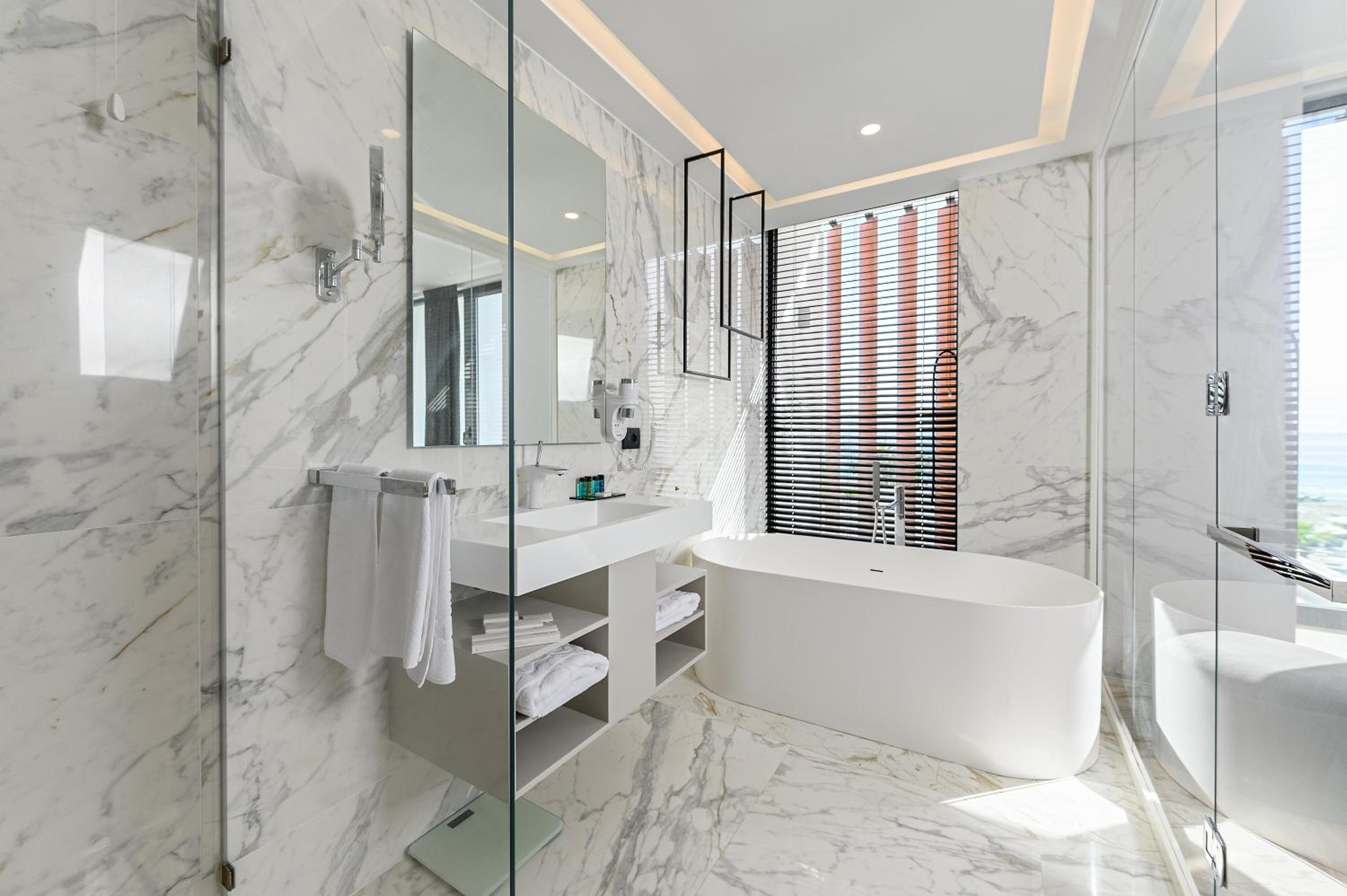 Junior Suite with Sea View photo 2