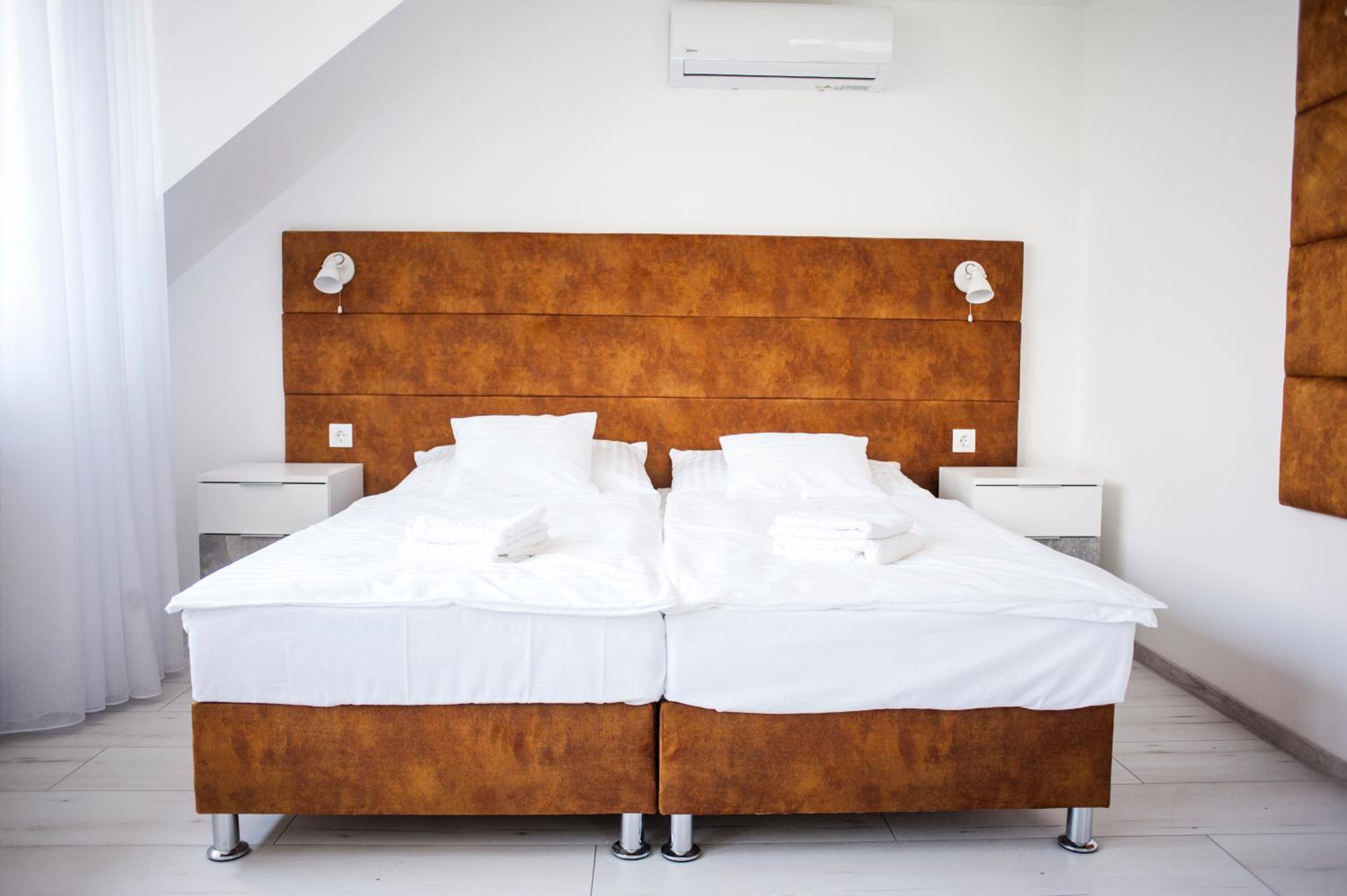 Superior Double or Twin Room with Lake View photo 1