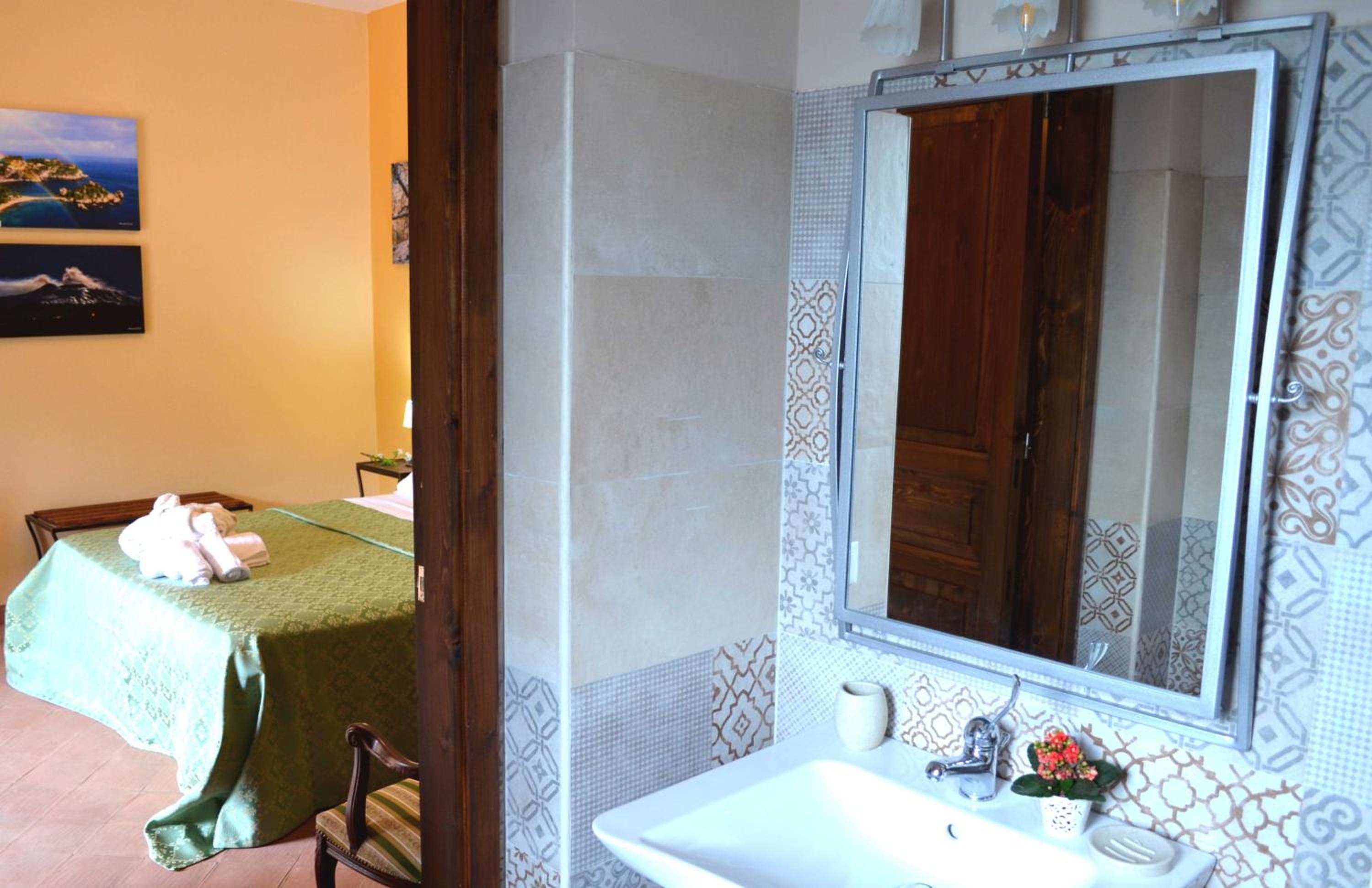 Double or Twin Room - Disability Access photo 3