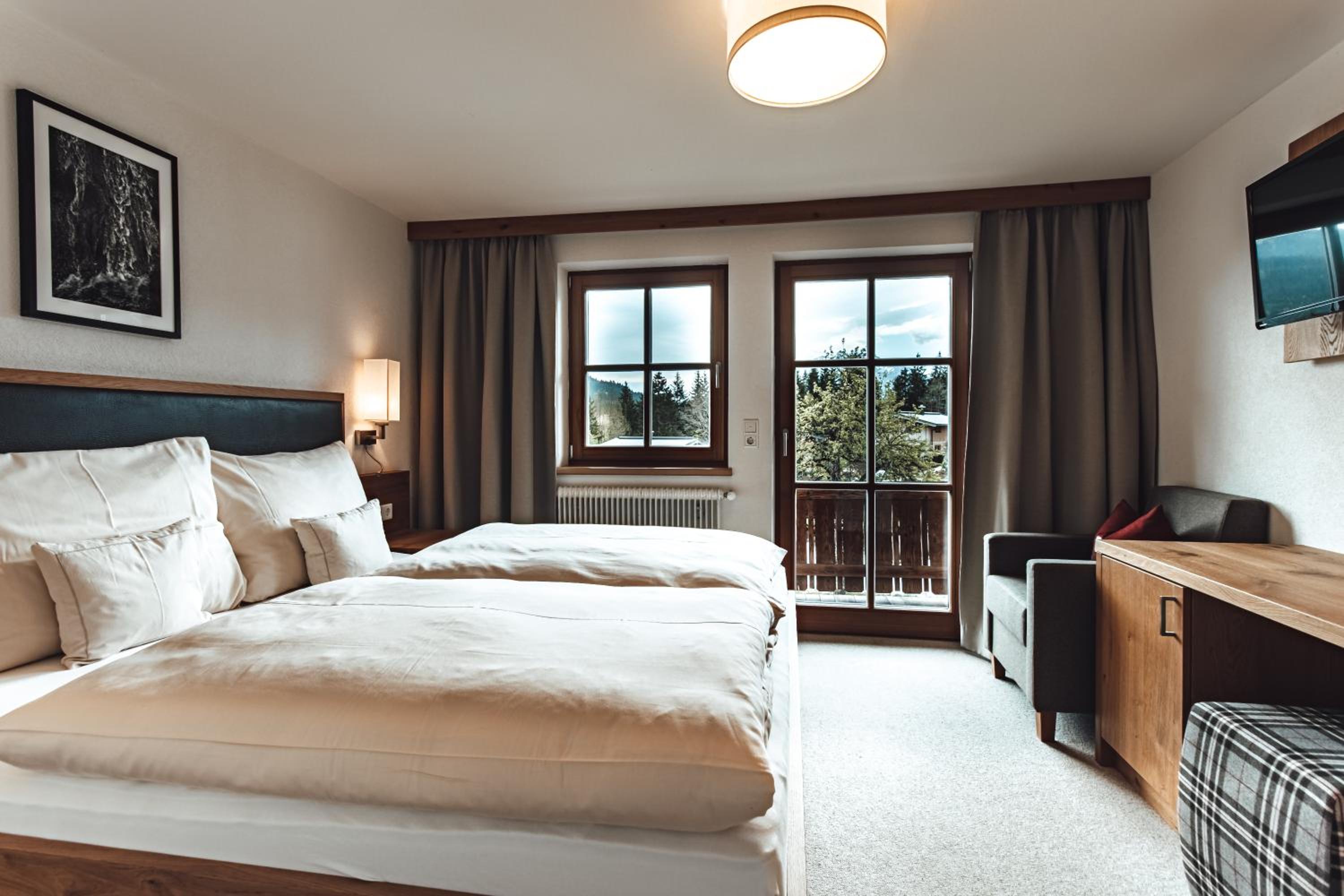 Deluxe Double Room - Photo 1