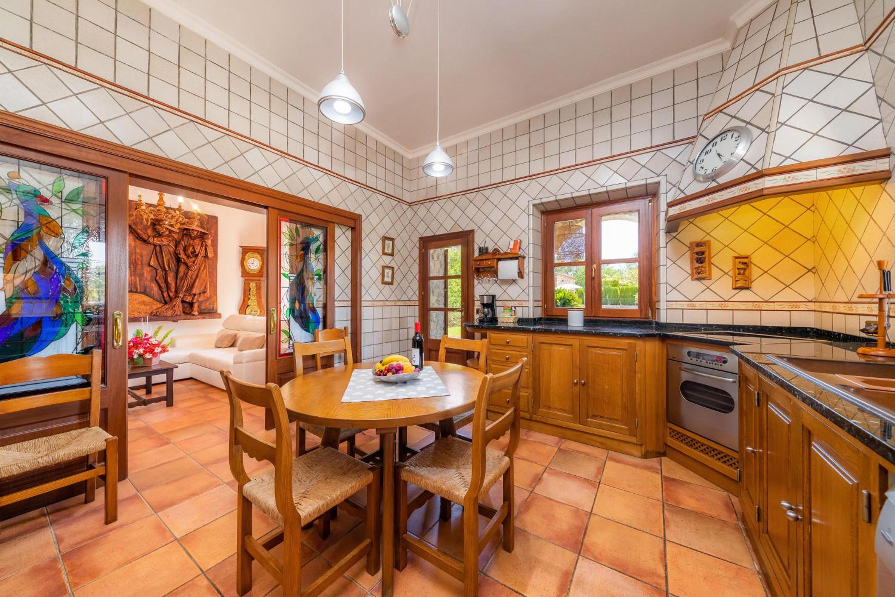Villa photo 2