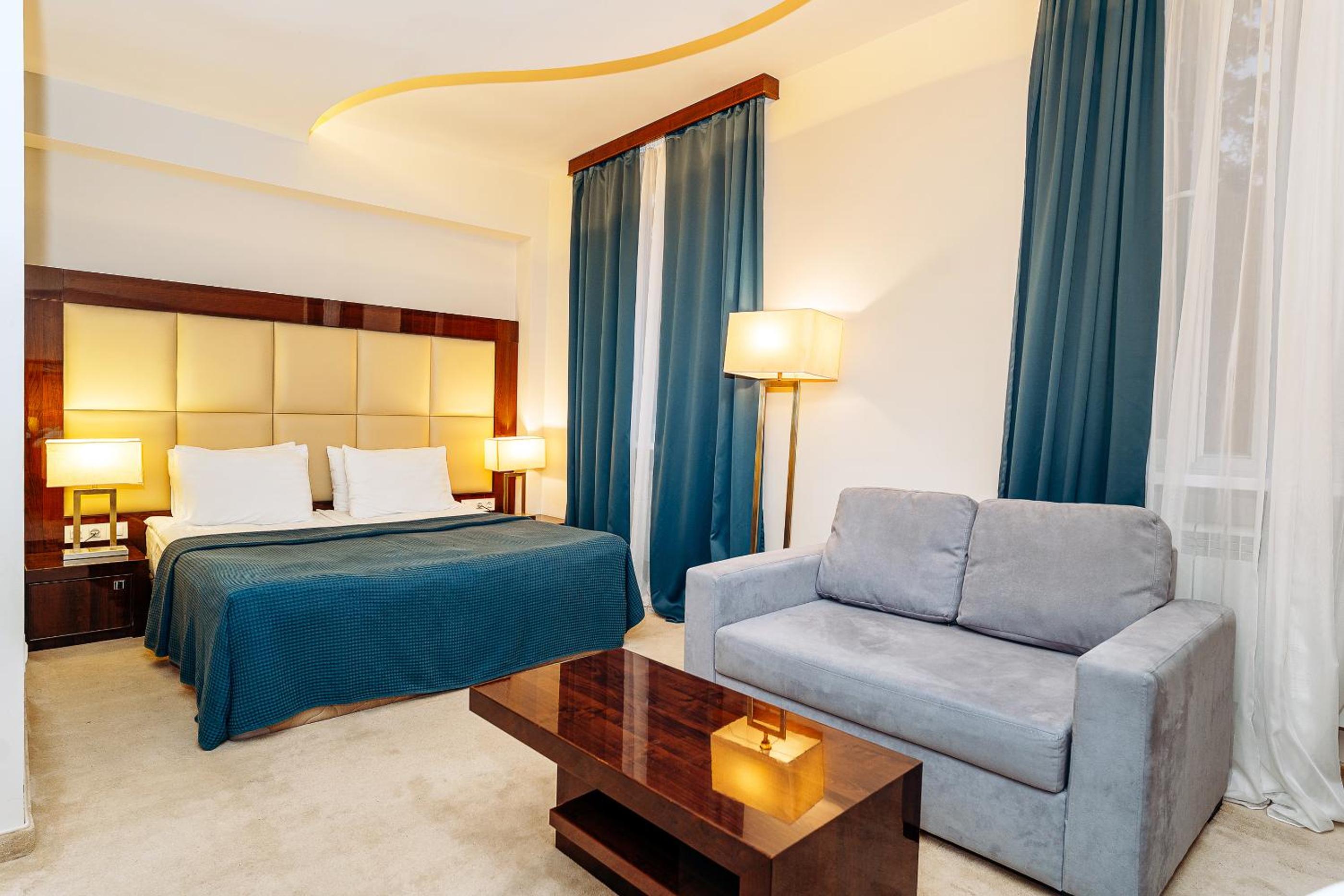 Superior Deluxe Double or Twin Room