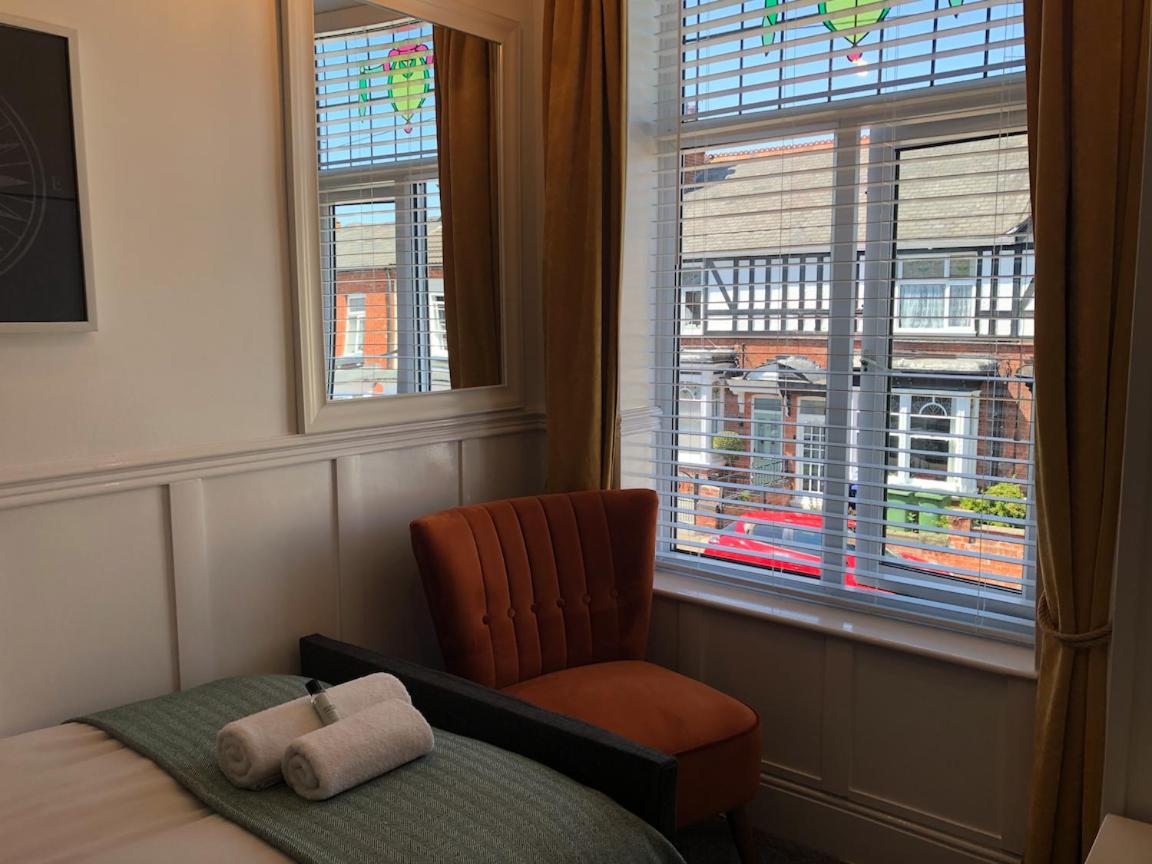 Single Room with Private External Bathroom photo 2