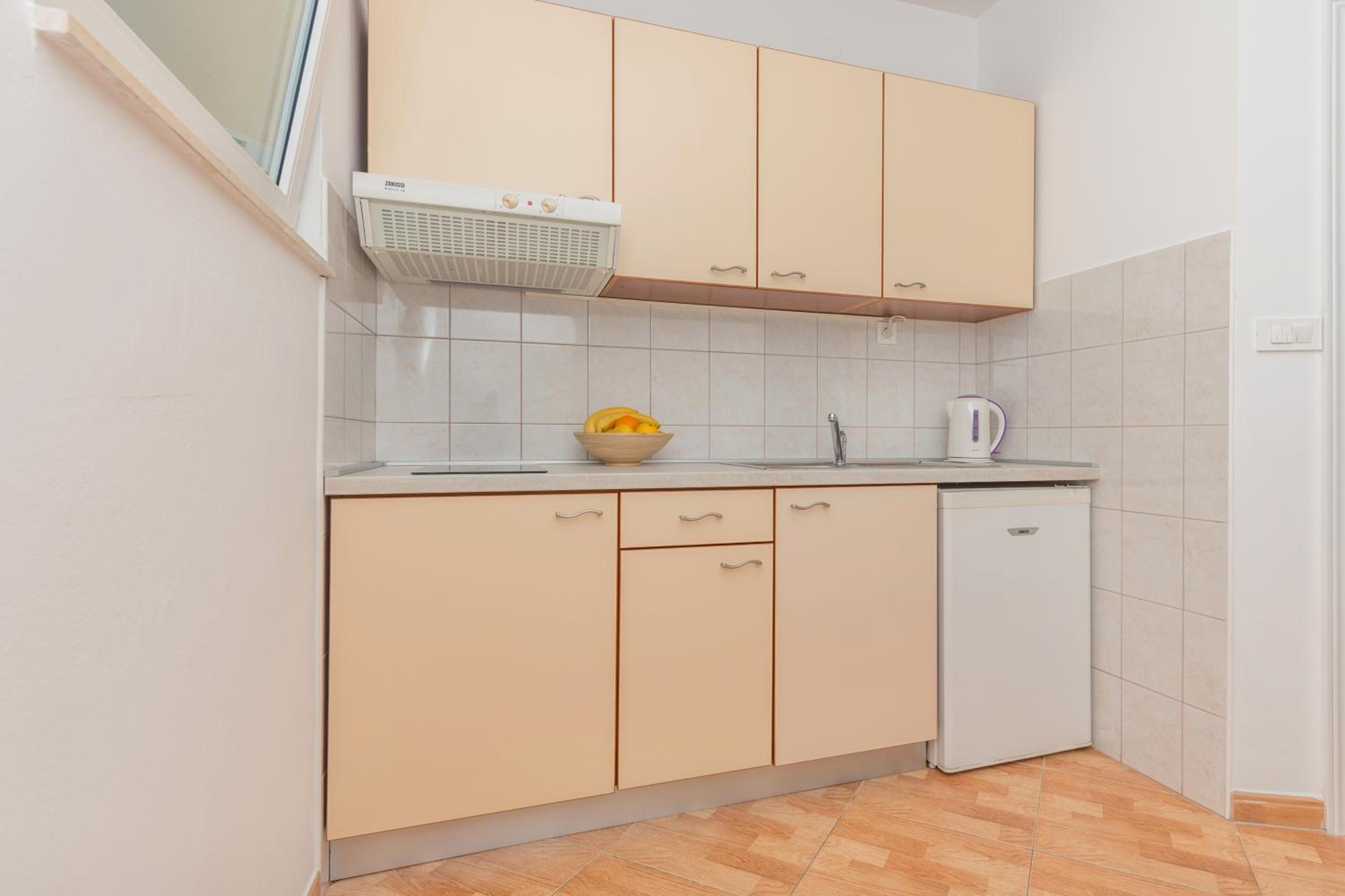 Studio Apartment with Sea View no.4