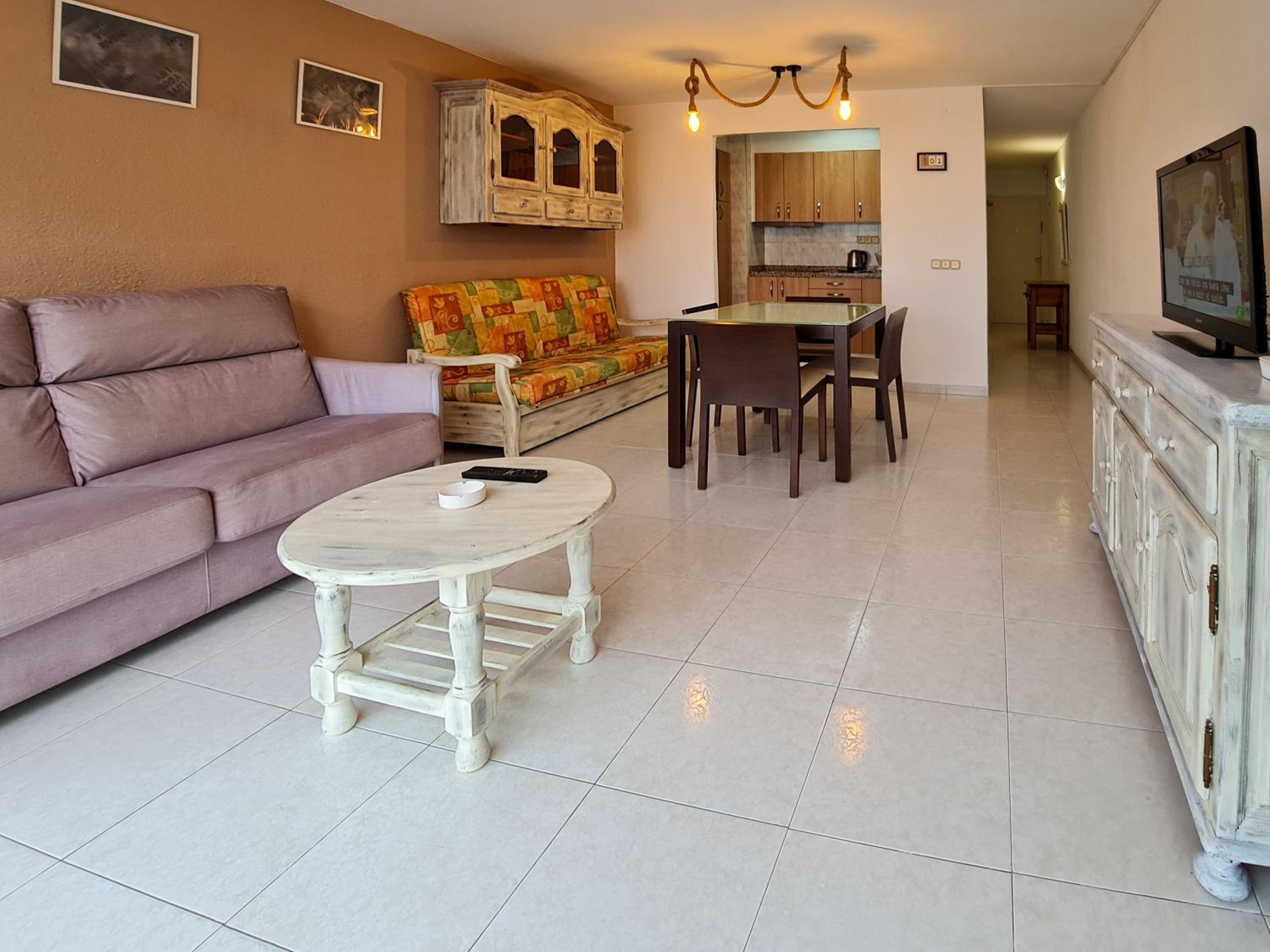 One-Bedroom Apartment - Photo 8