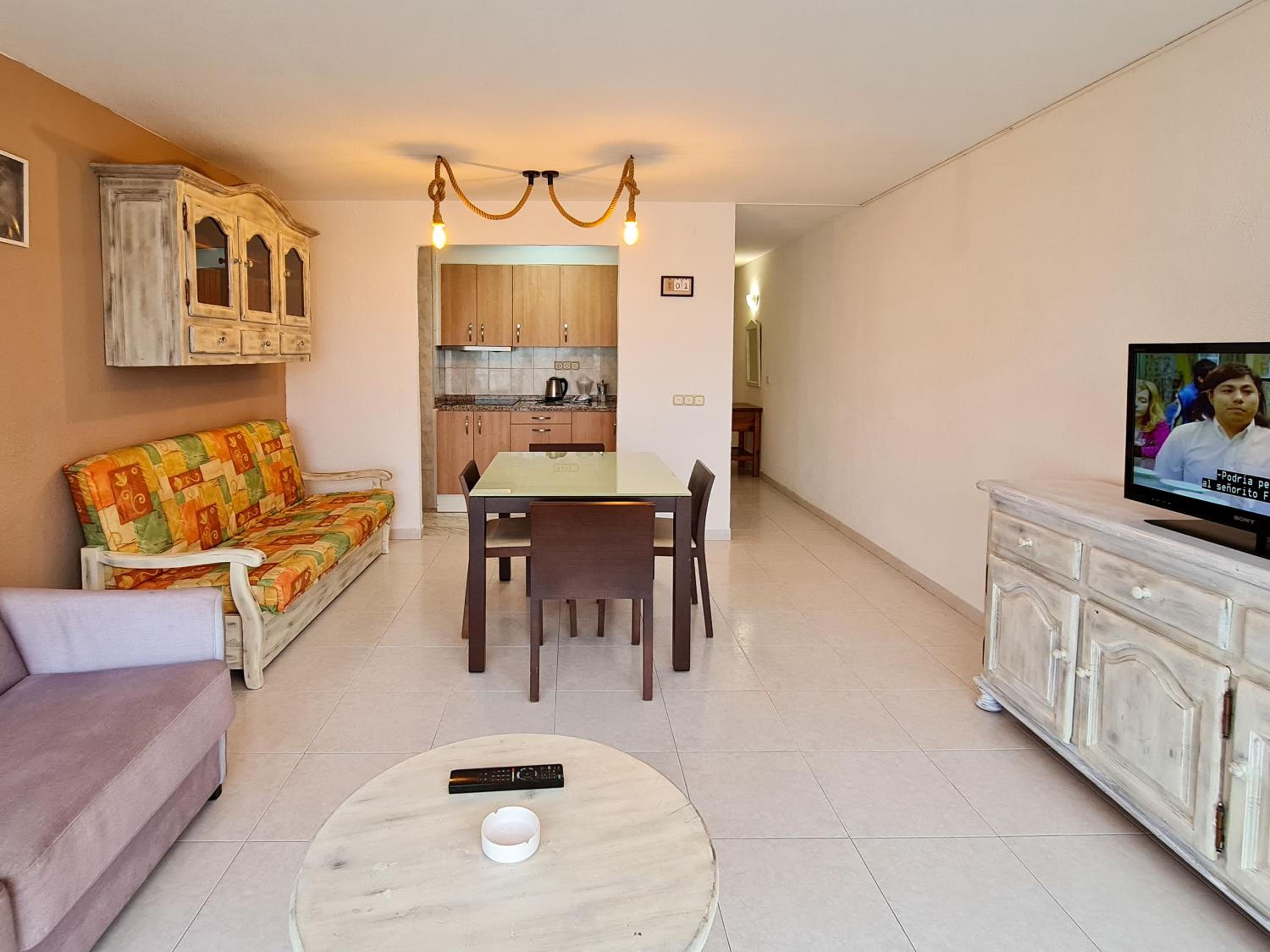 One-Bedroom Apartment - Photo 9