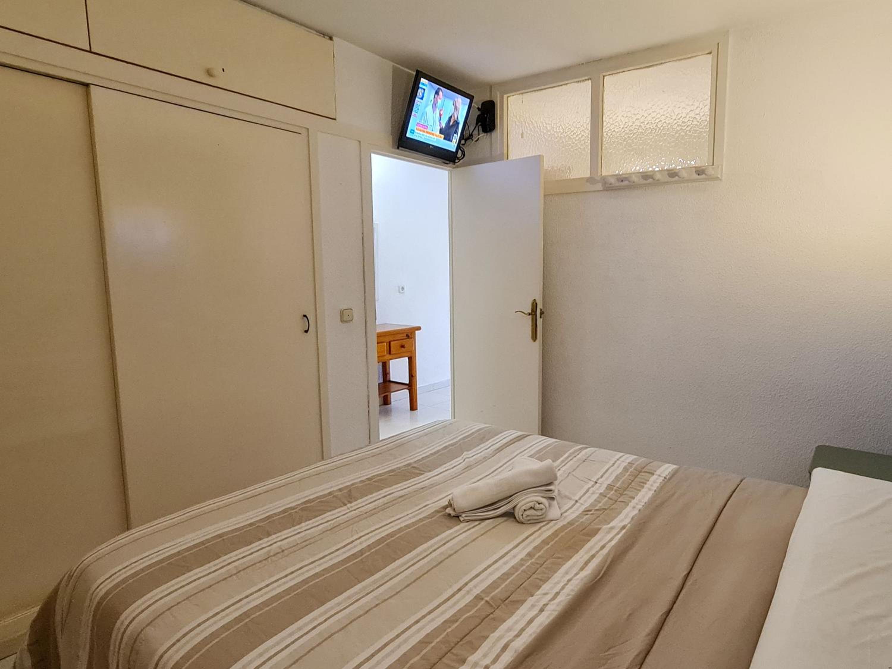 One-Bedroom Apartment - Photo 20