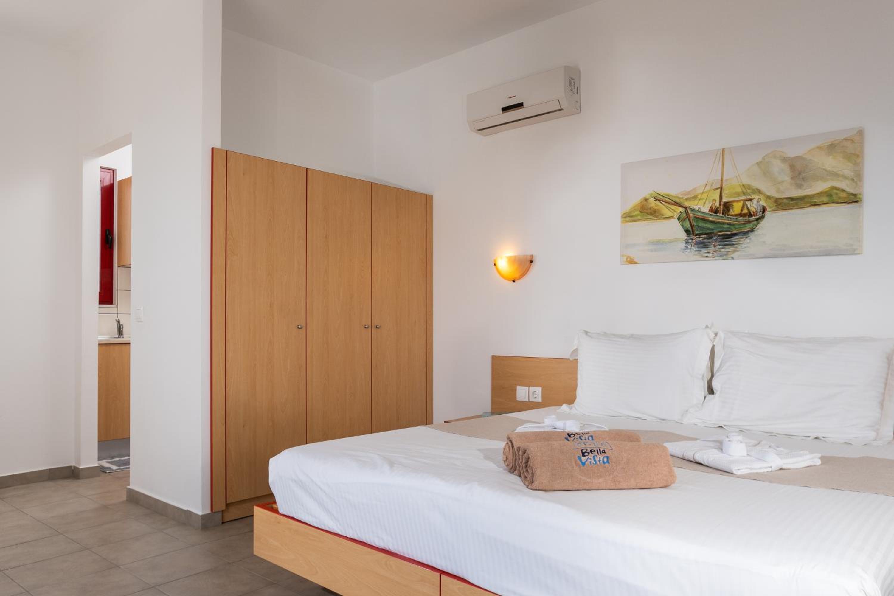 Standard Triple Room with Sea View(1st Floor)