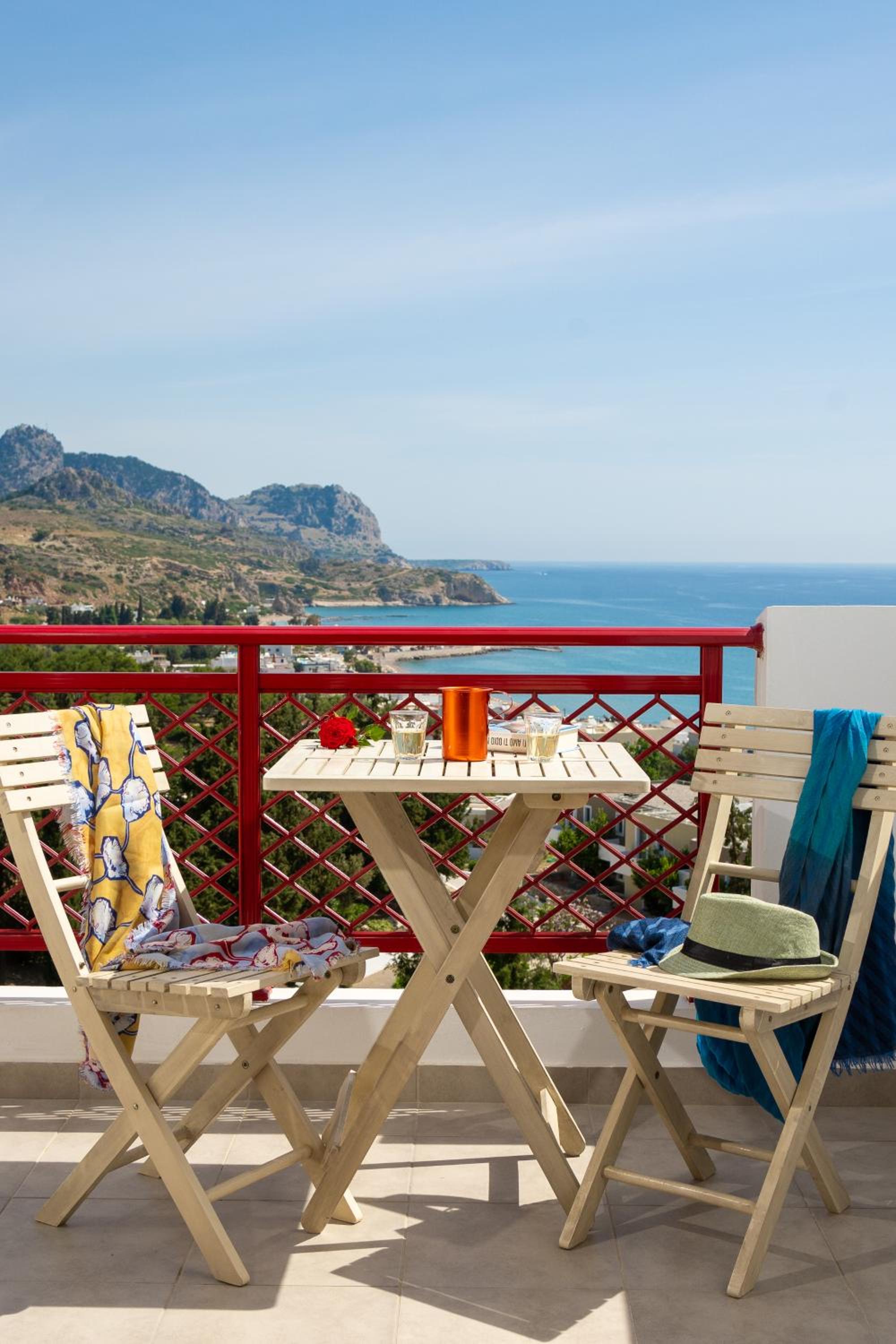 Private Superior Triple Room with Sea View