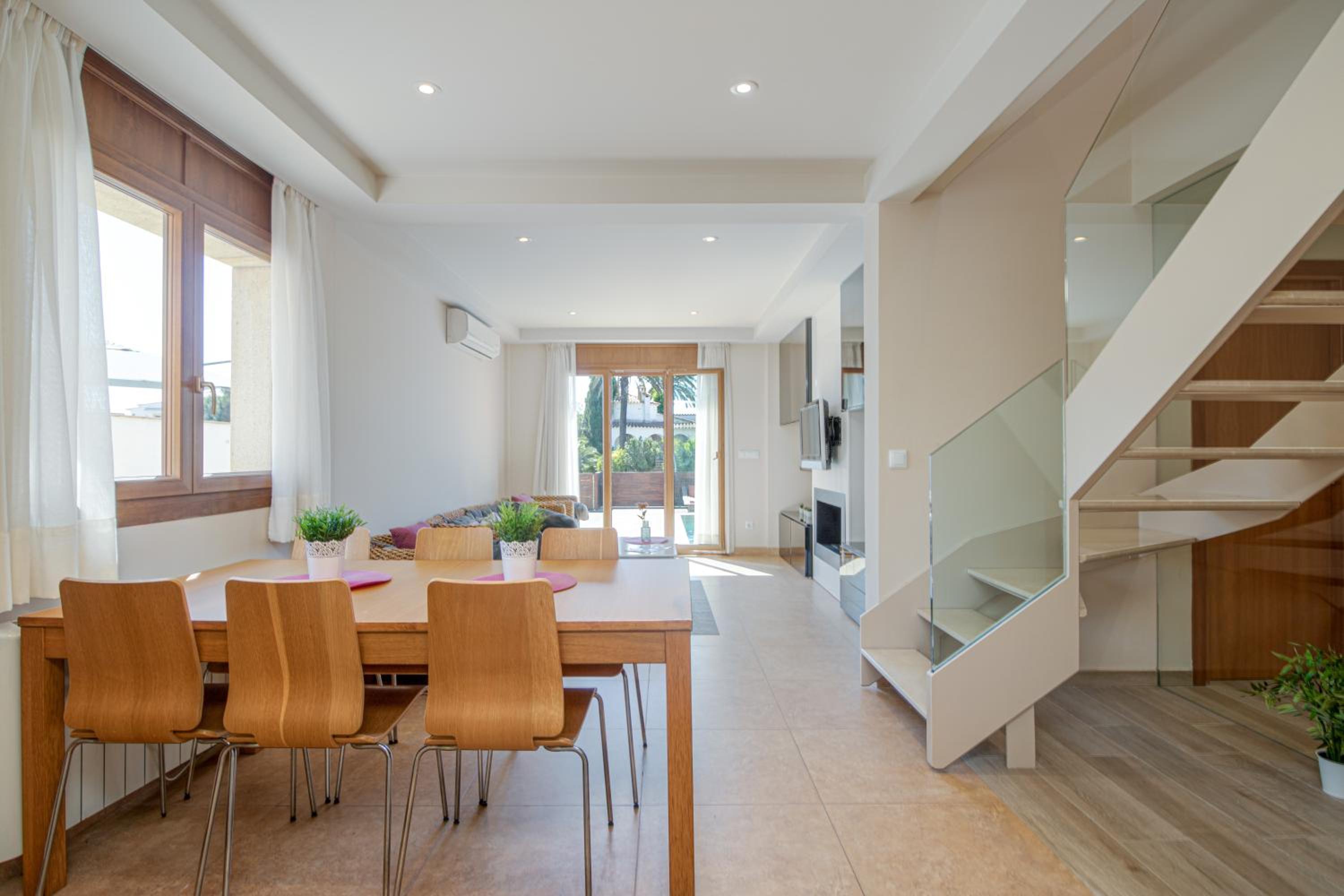 Villa with Private Pool photo 3