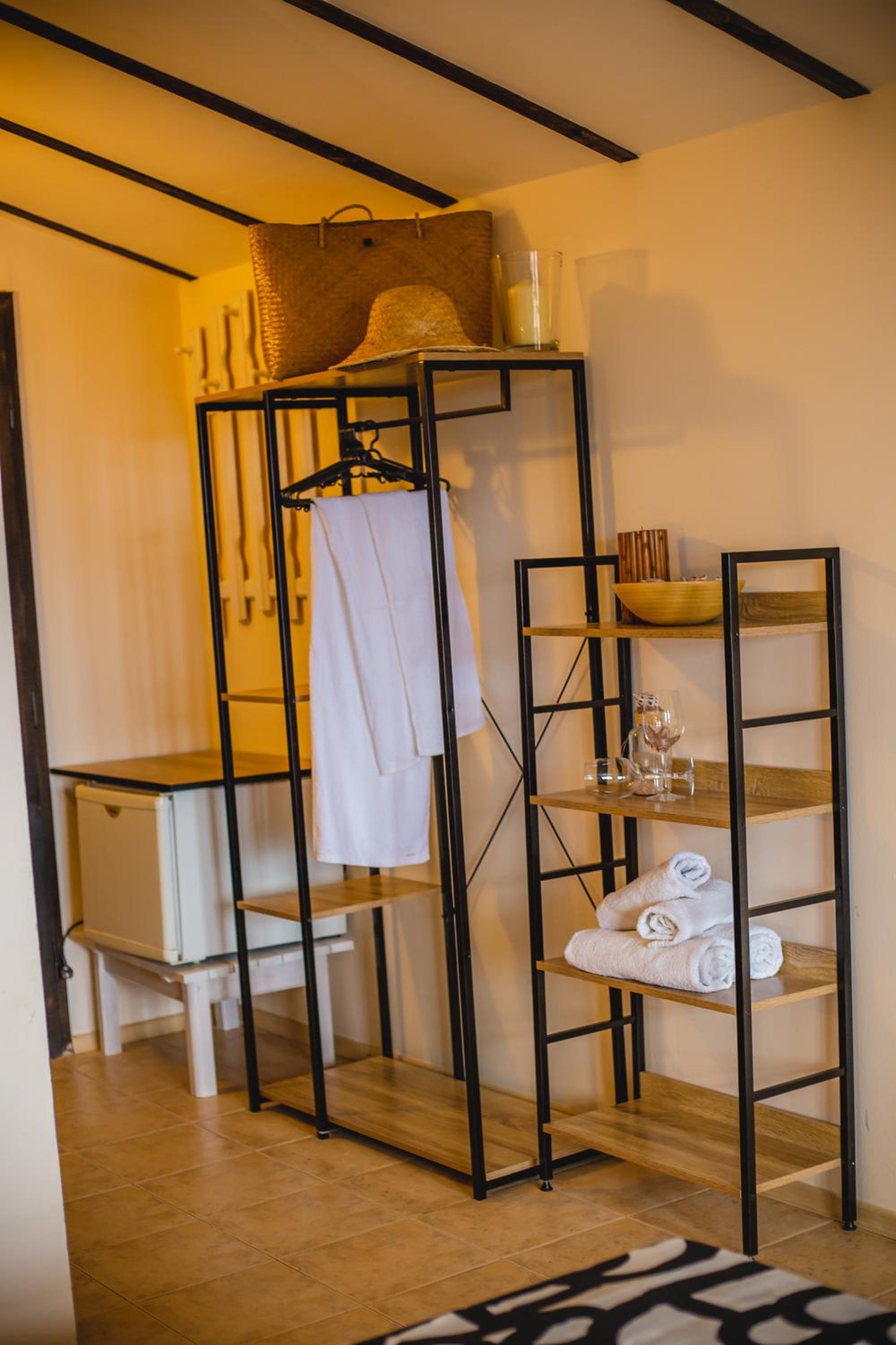 Double or Twin Room with Sea View photo 3