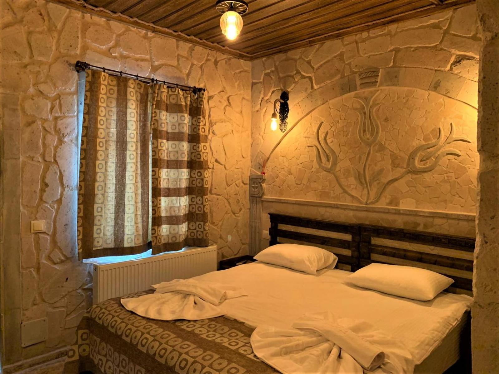 Standard Double Room - Photo 5