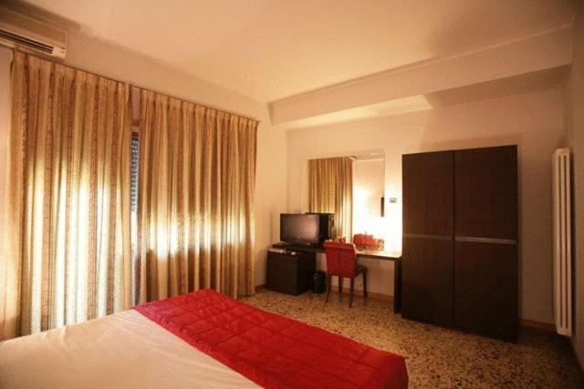 Superior Double Room - Photo 2