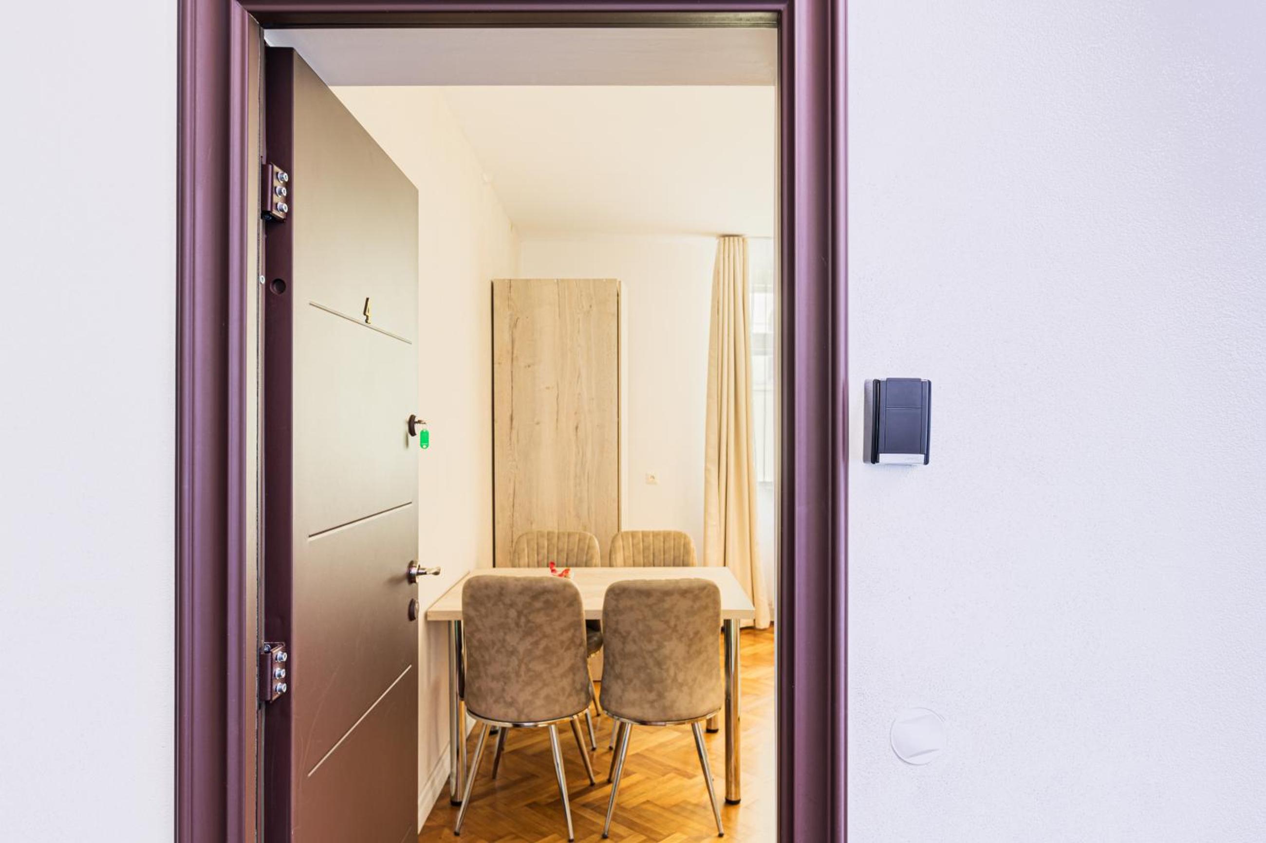 Two-Bedroom Apartment - Photo 15