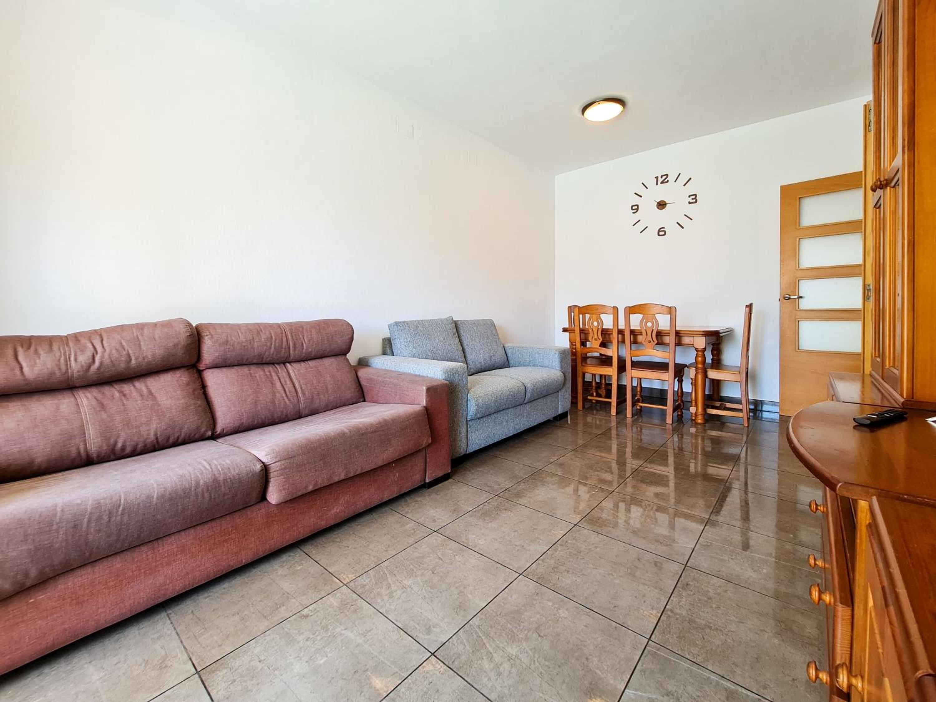 One-Bedroom Apartment - Photo 12