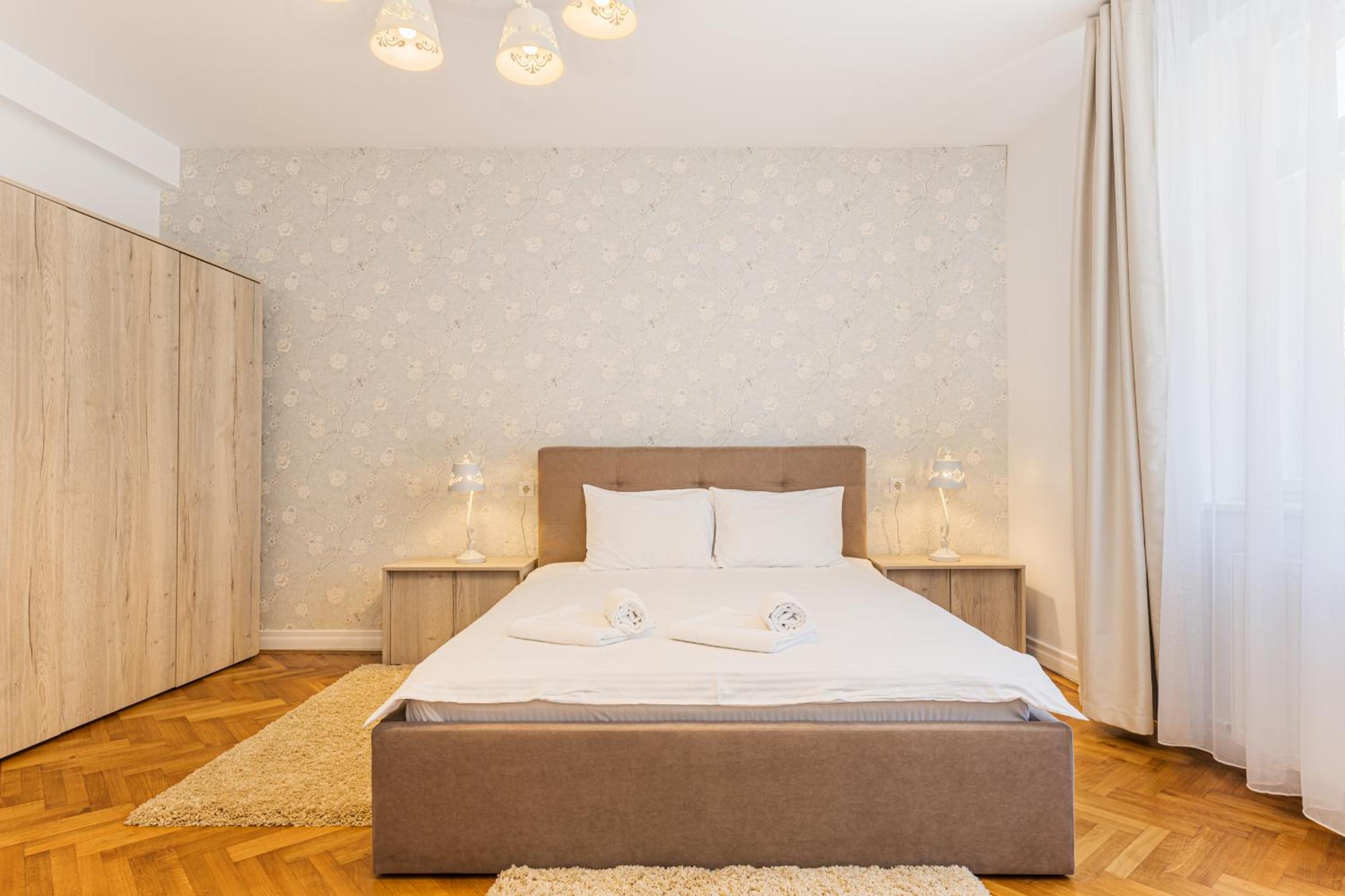 Two-Bedroom Apartment - Photo 6