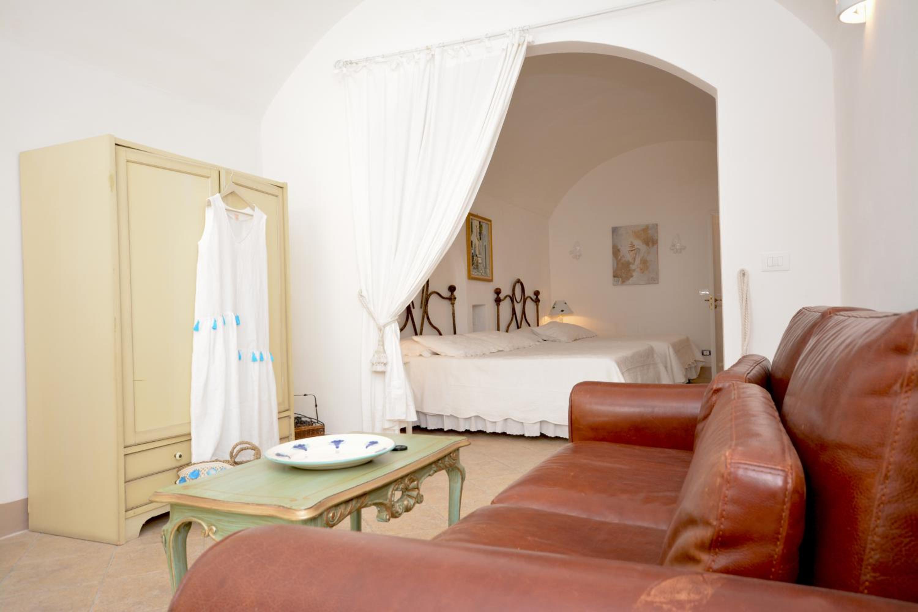 Standard Double Room - Photo 4