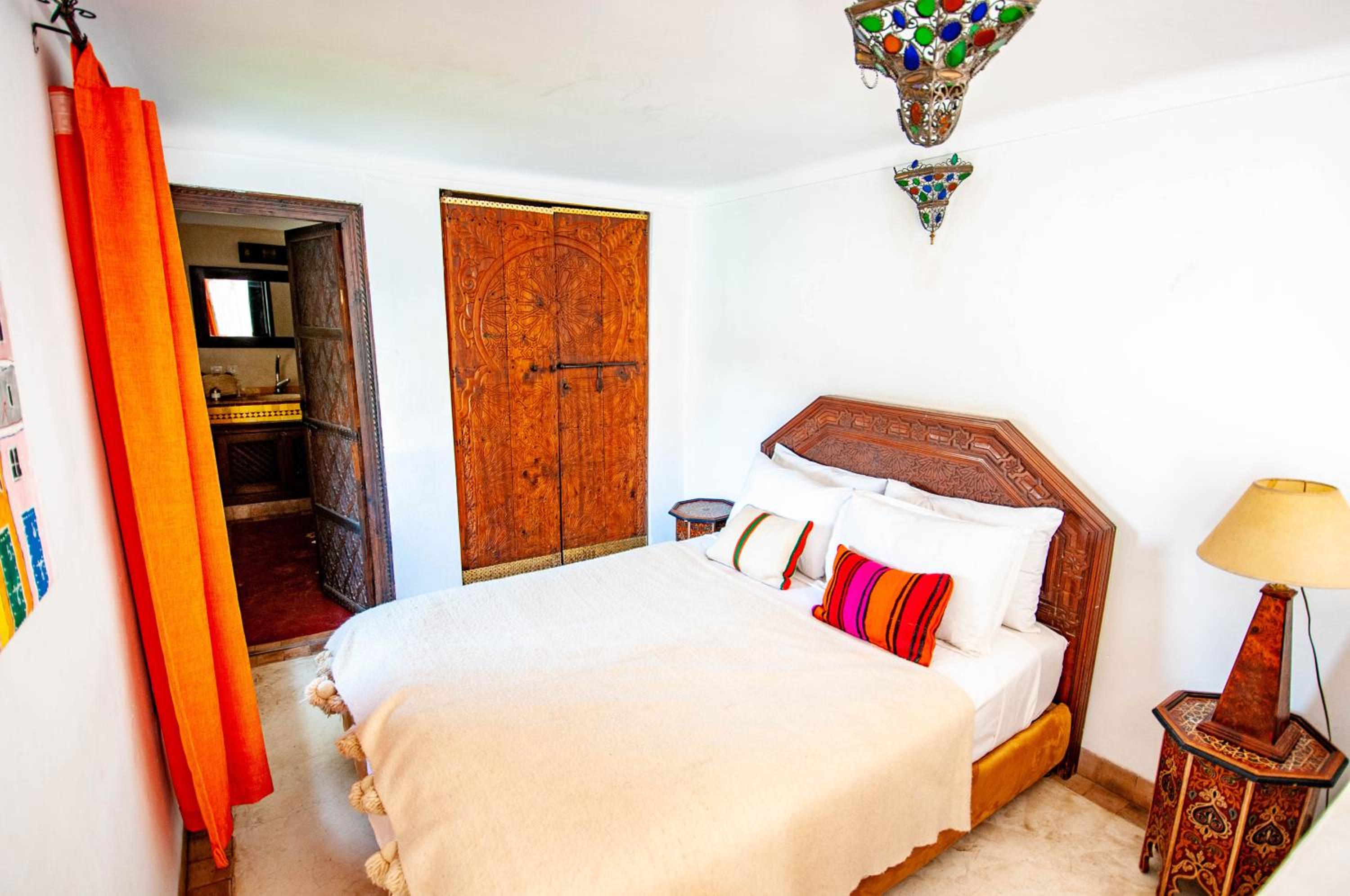Double / Twin Room or Triple Room - Photo 37