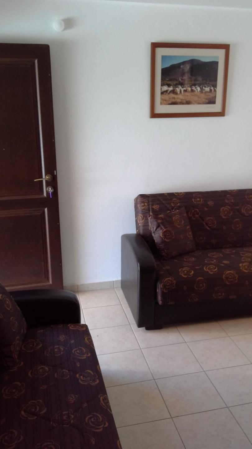 One-Bedroom Apartment (3 Adults) photo 1