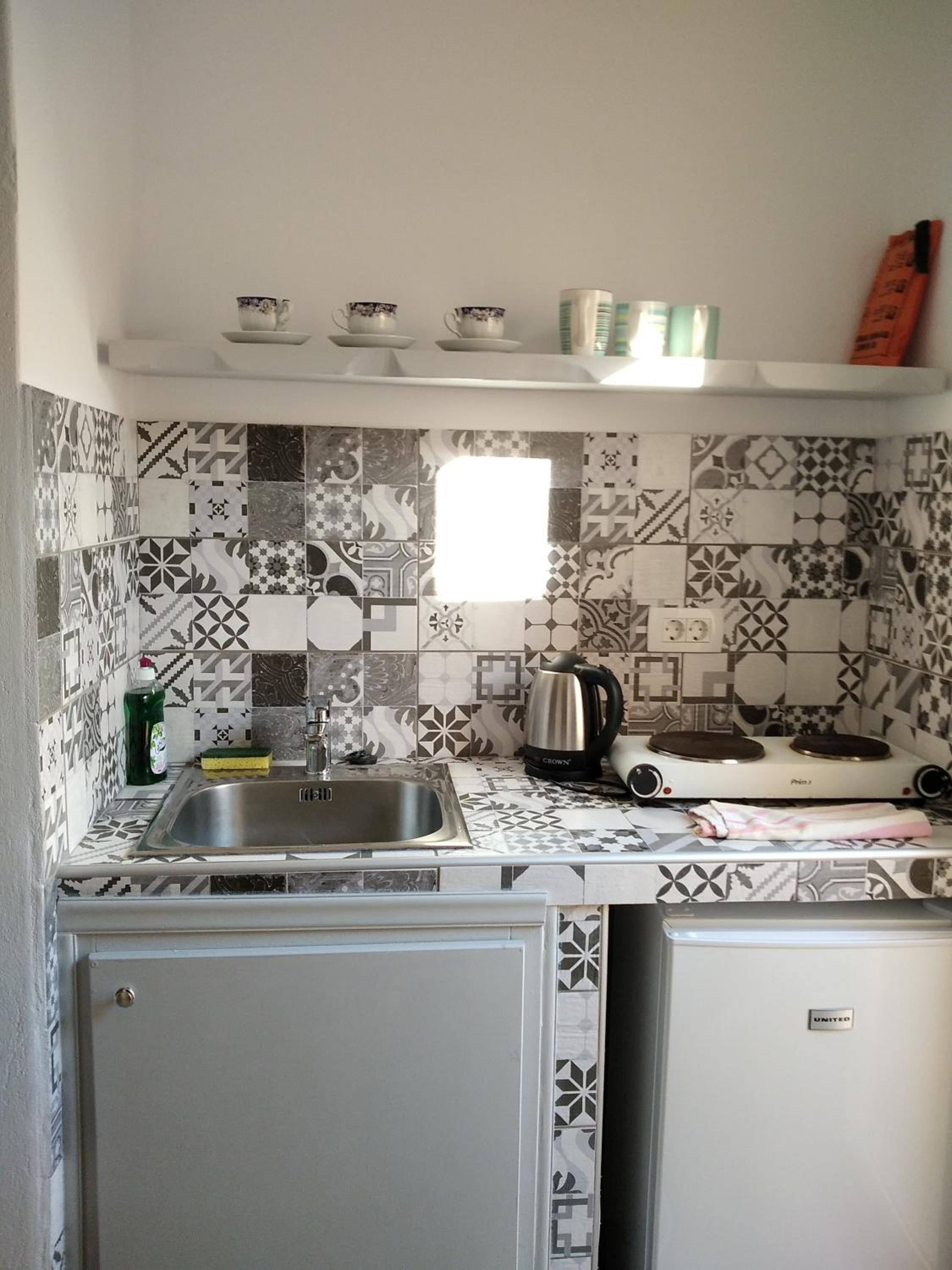Studio (2 Adults) - Photo 13