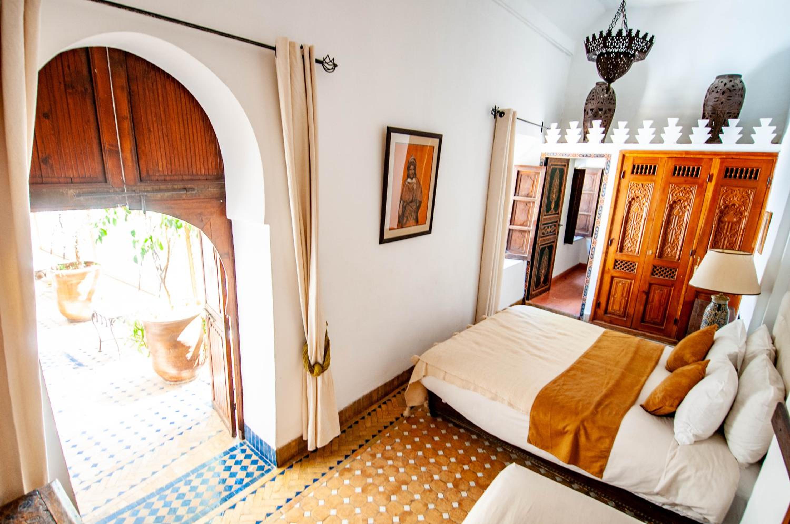 Double / Twin Room or Triple Room - Photo 39