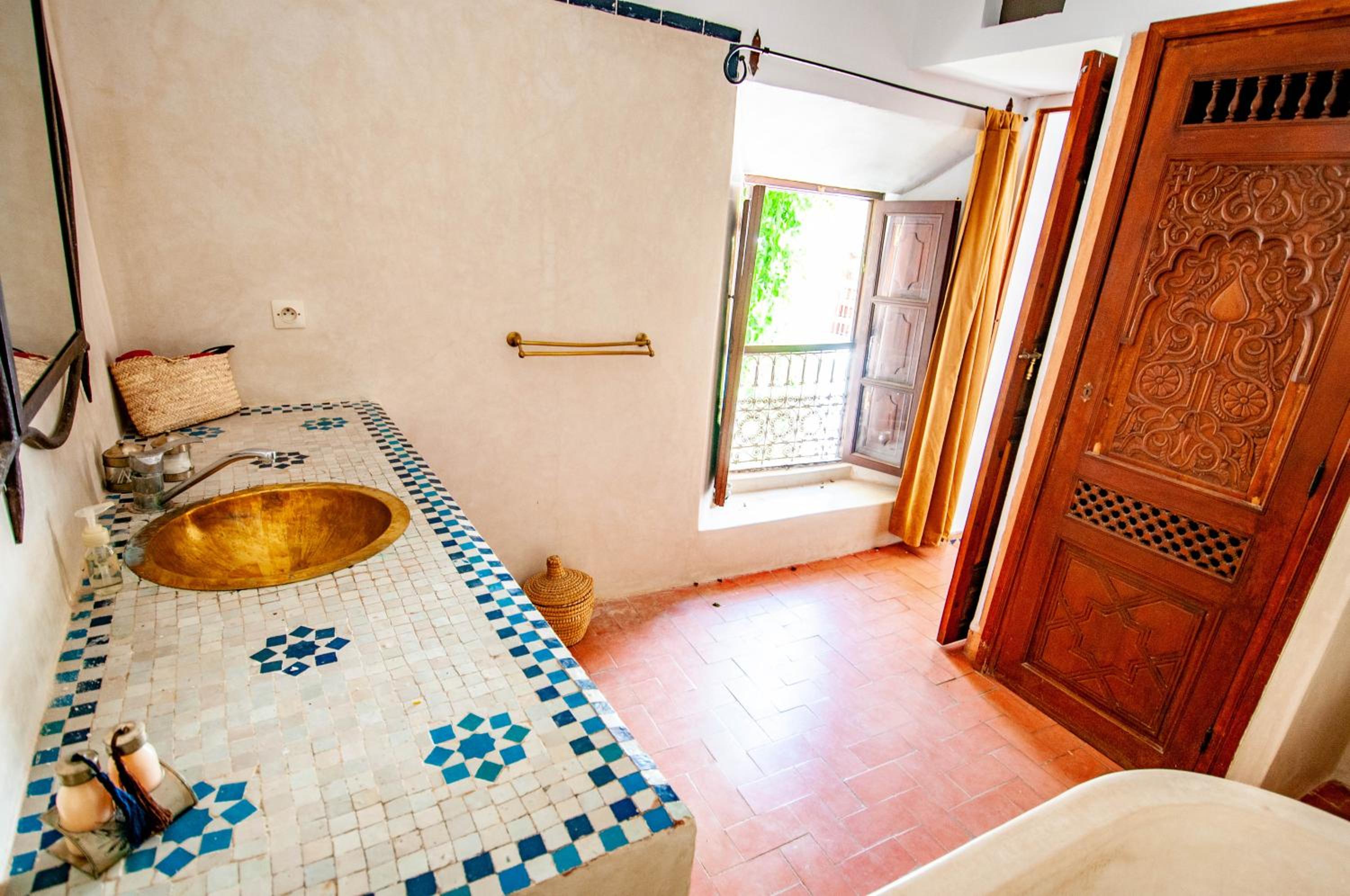 Double / Twin Room or Triple Room - Photo 45