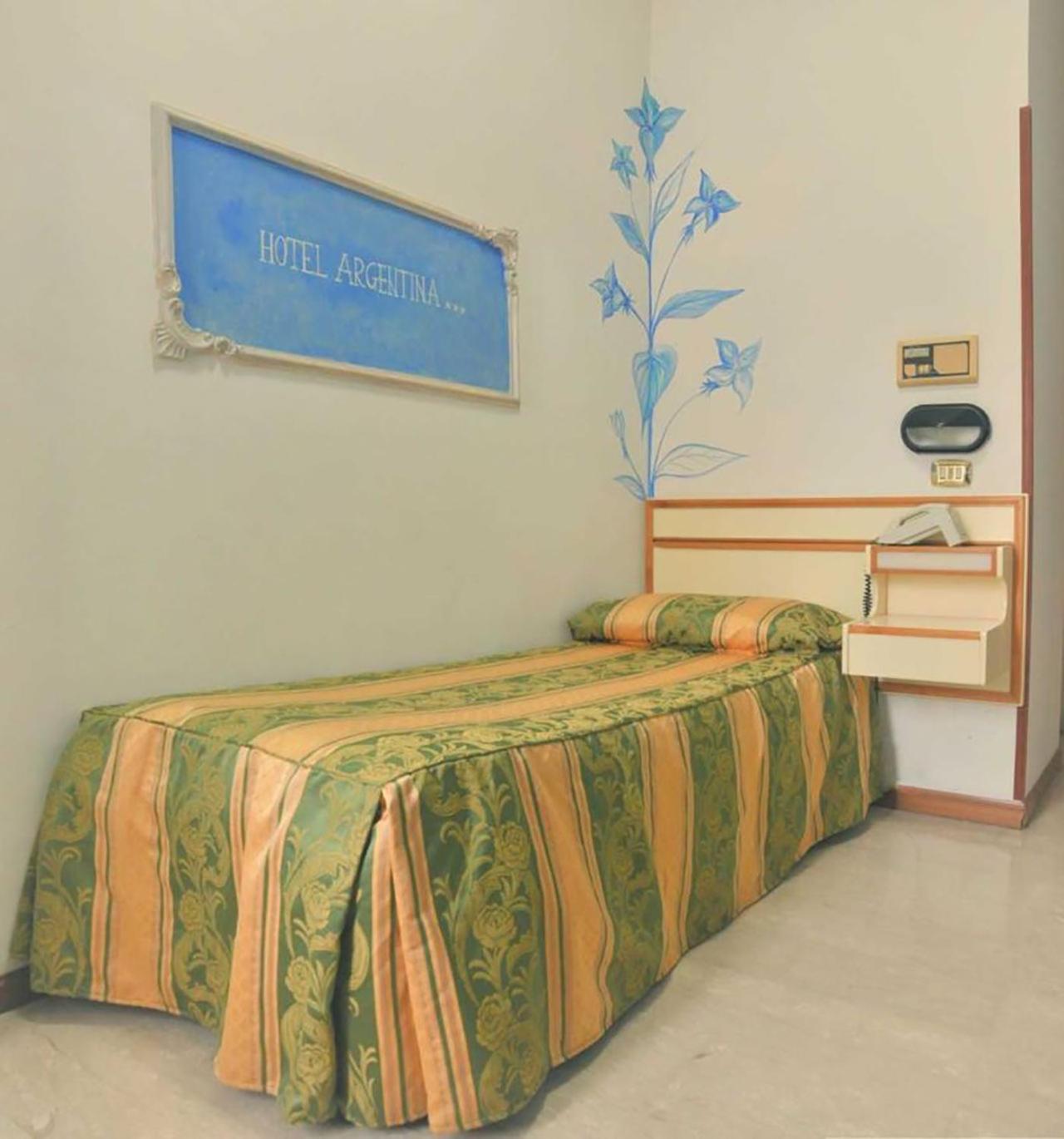 Single Room photo 1