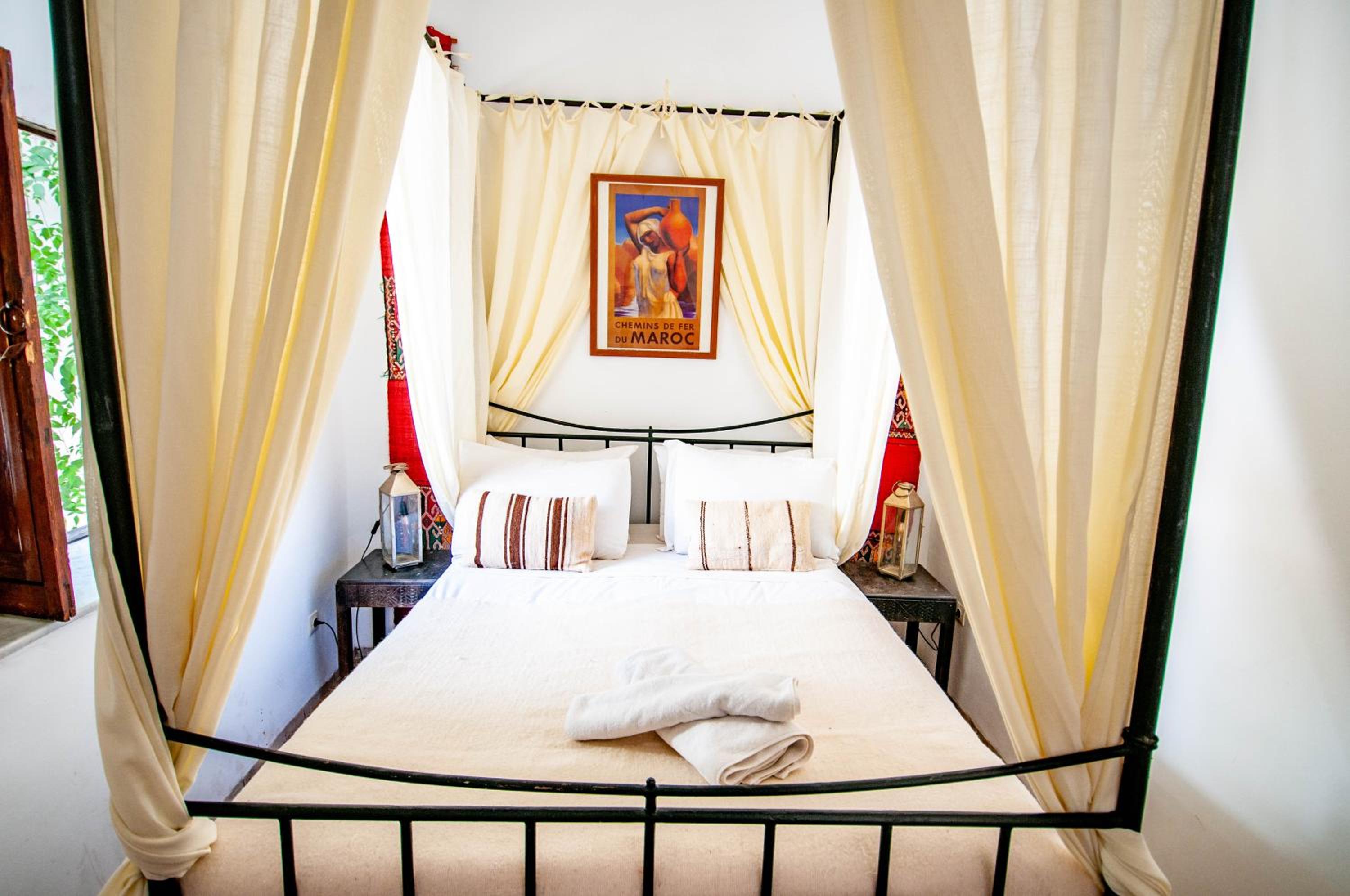 Double / Twin Room or Triple Room - Photo 21