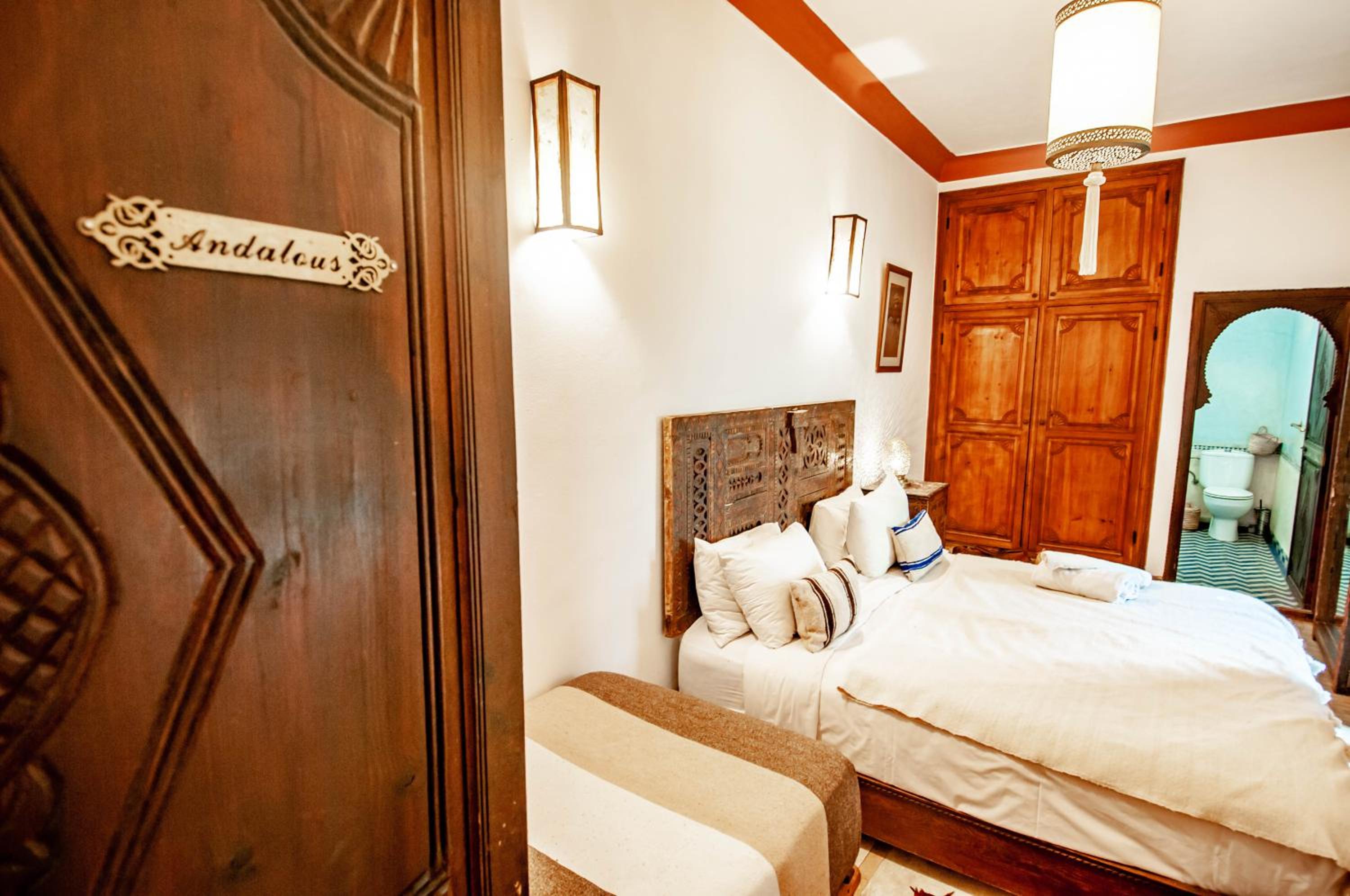 Double / Twin Room or Triple Room - Photo 29