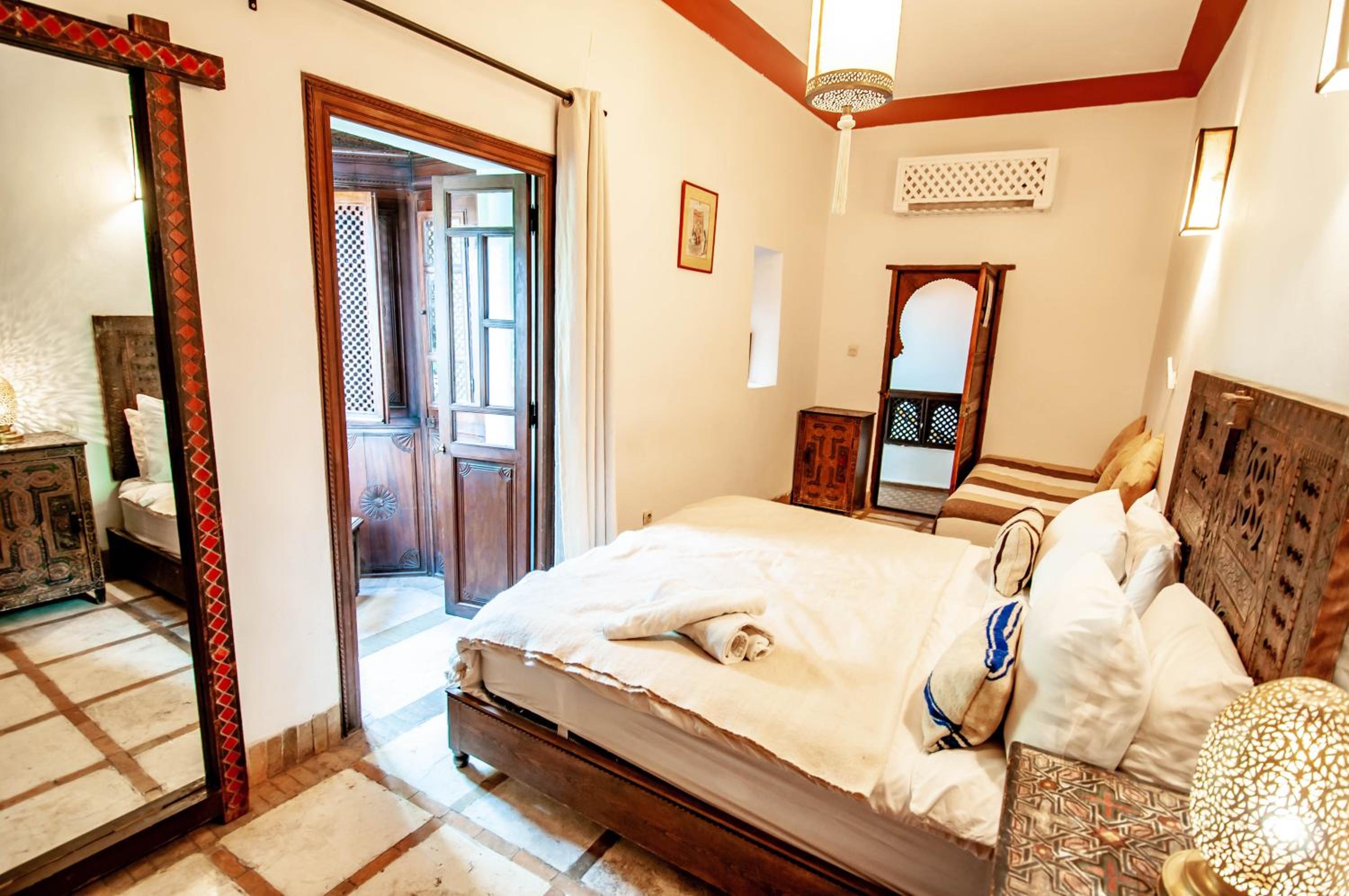 Double / Twin Room or Triple Room - Photo 31