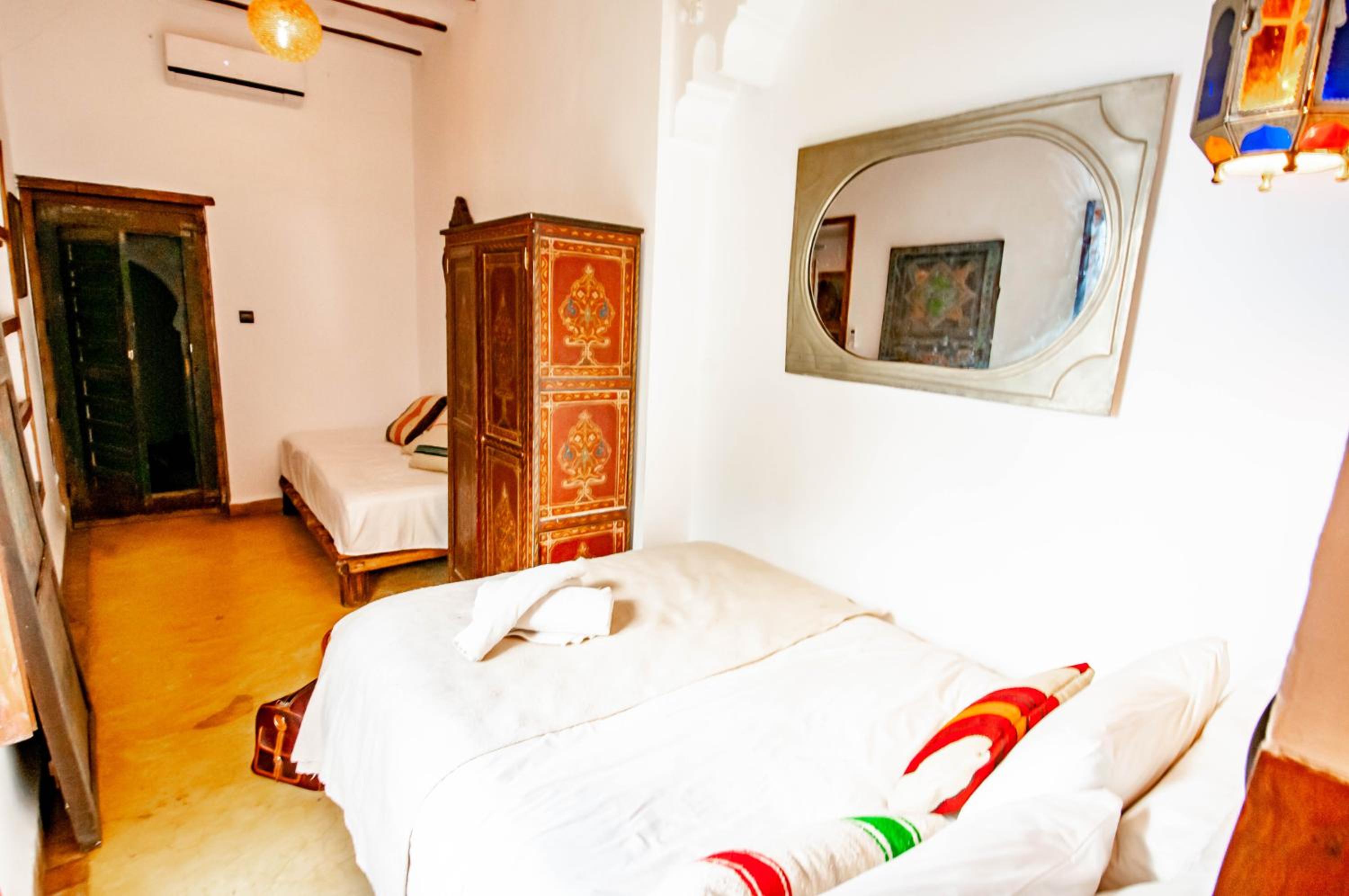 Double / Twin Room or Triple Room - Photo 8