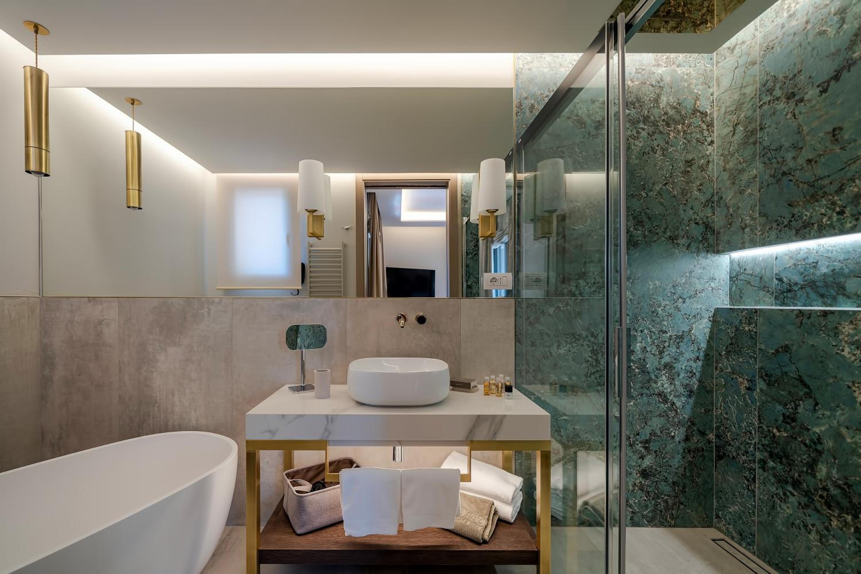 Signature Suite photo 2