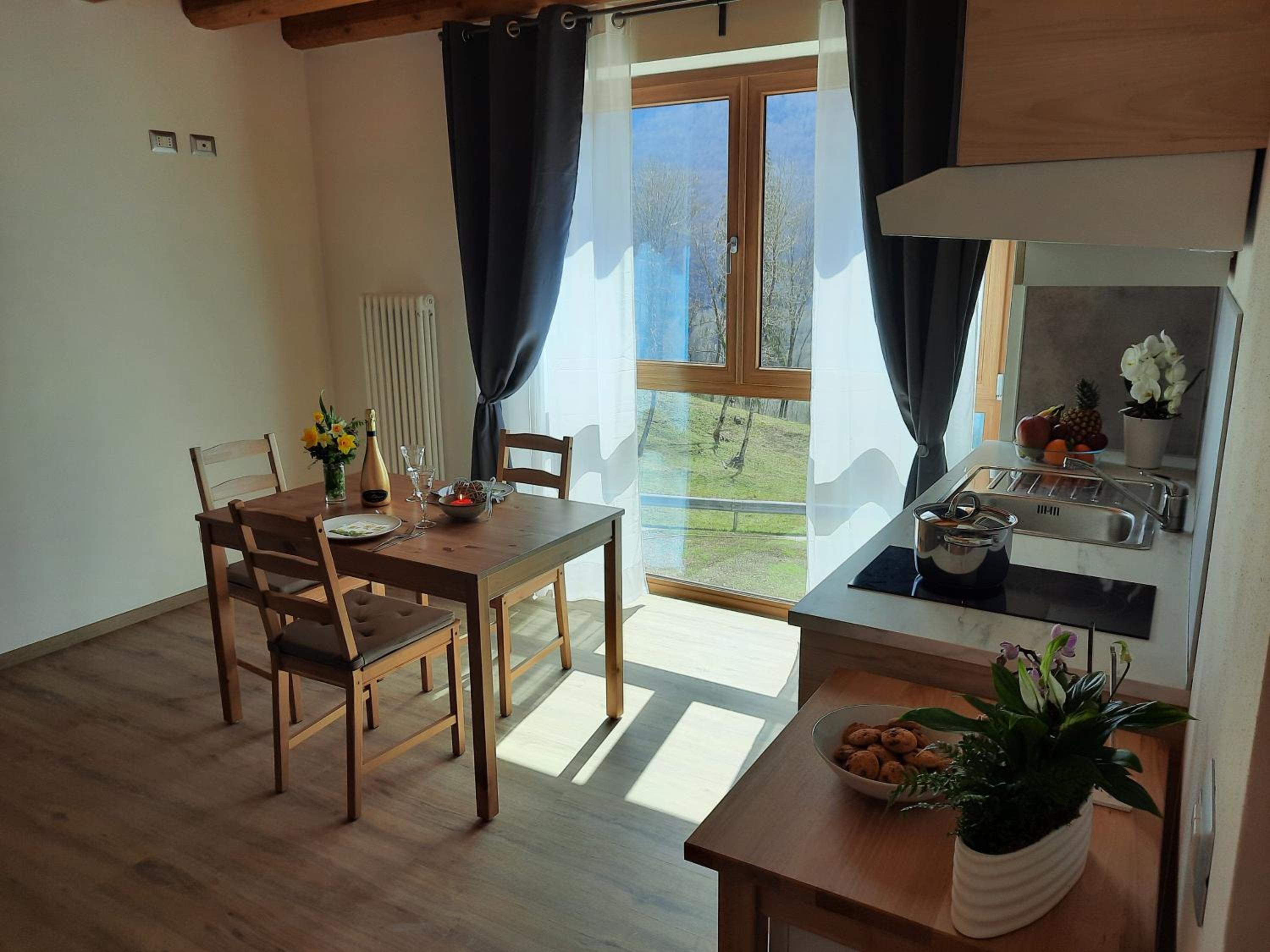 One-Bedroom Apartment - Photo 4