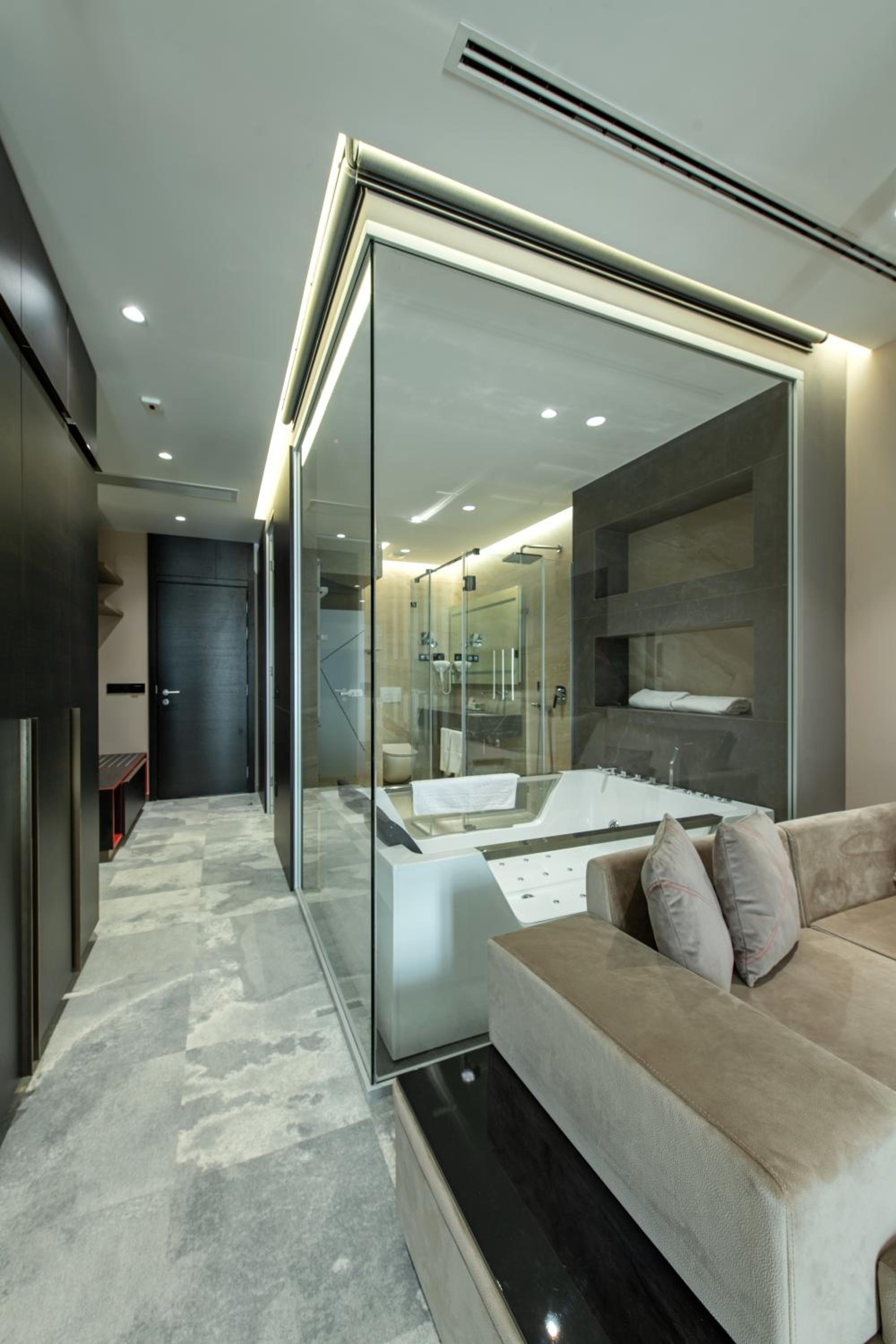 Comfort One-Bedroom Suite - Photo 25