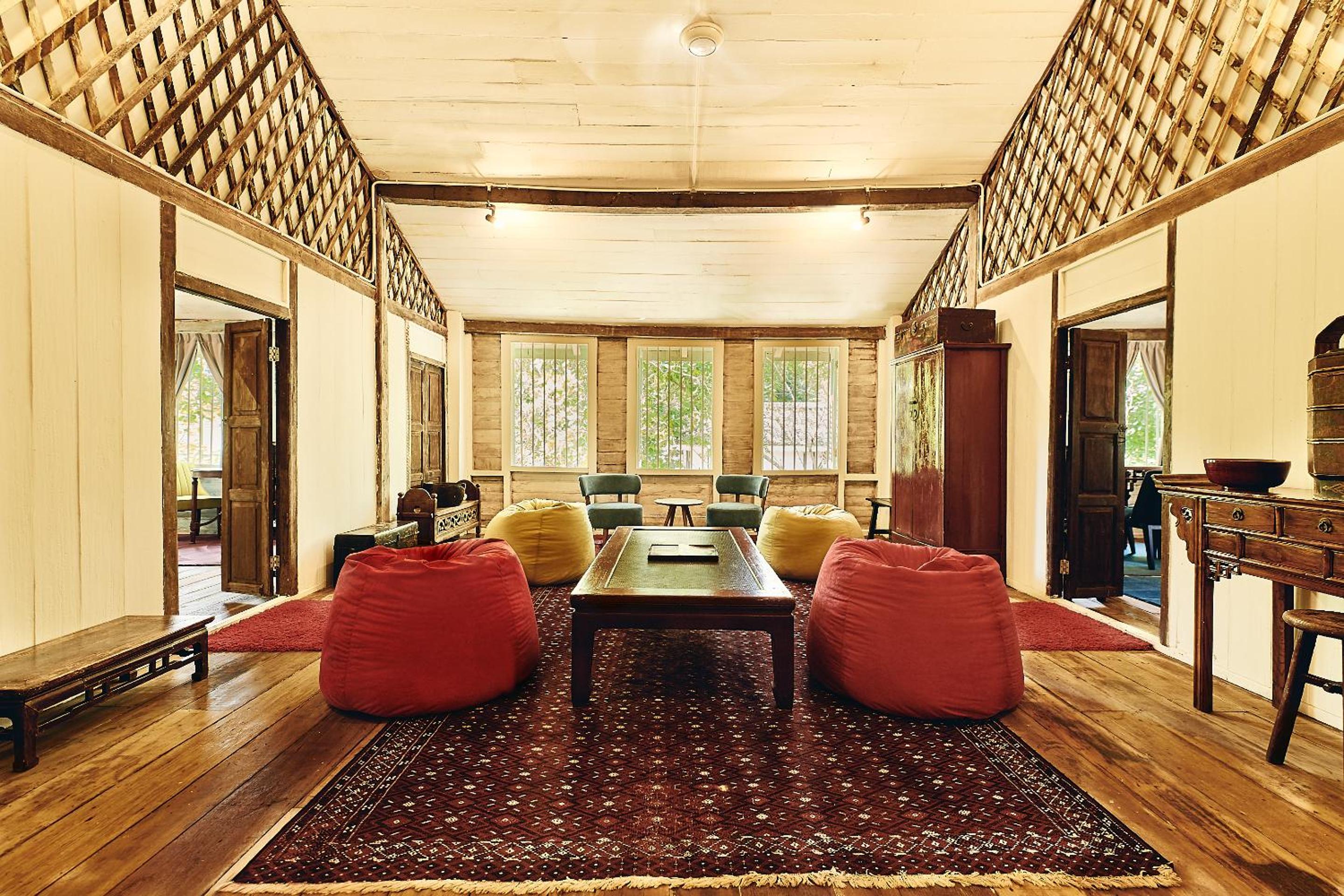 Twin Beds - Plantation House 4 - Photo 4